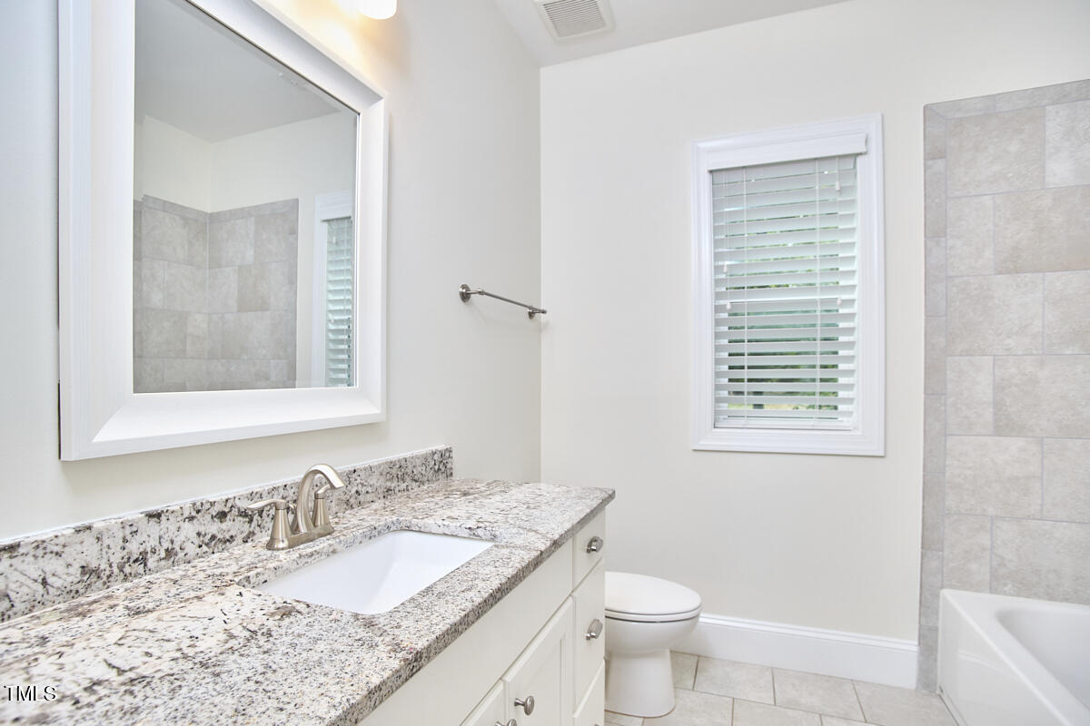 5106 Centerbud Place