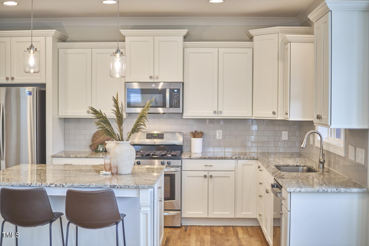 5106 Centerbud Place