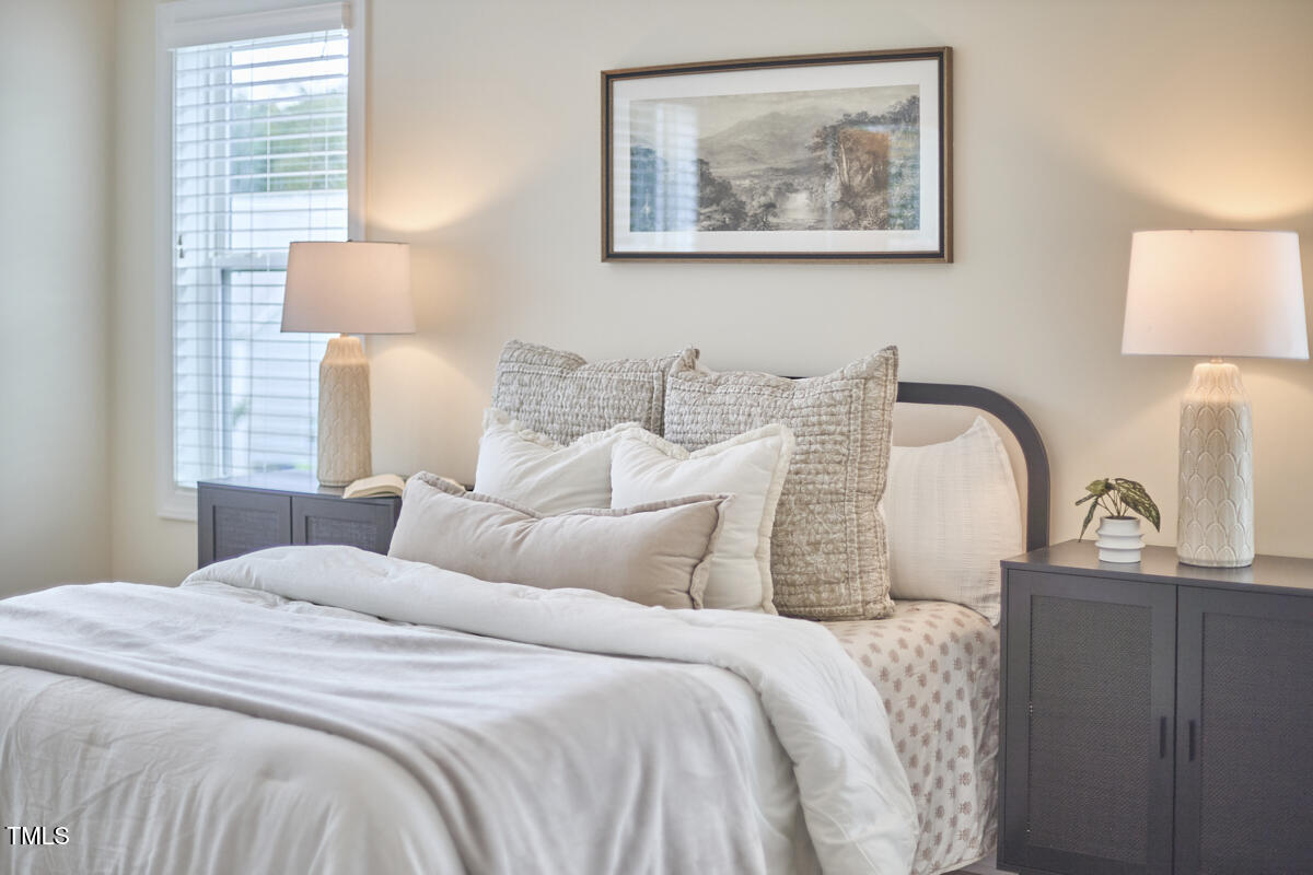 5106 Centerbud Place