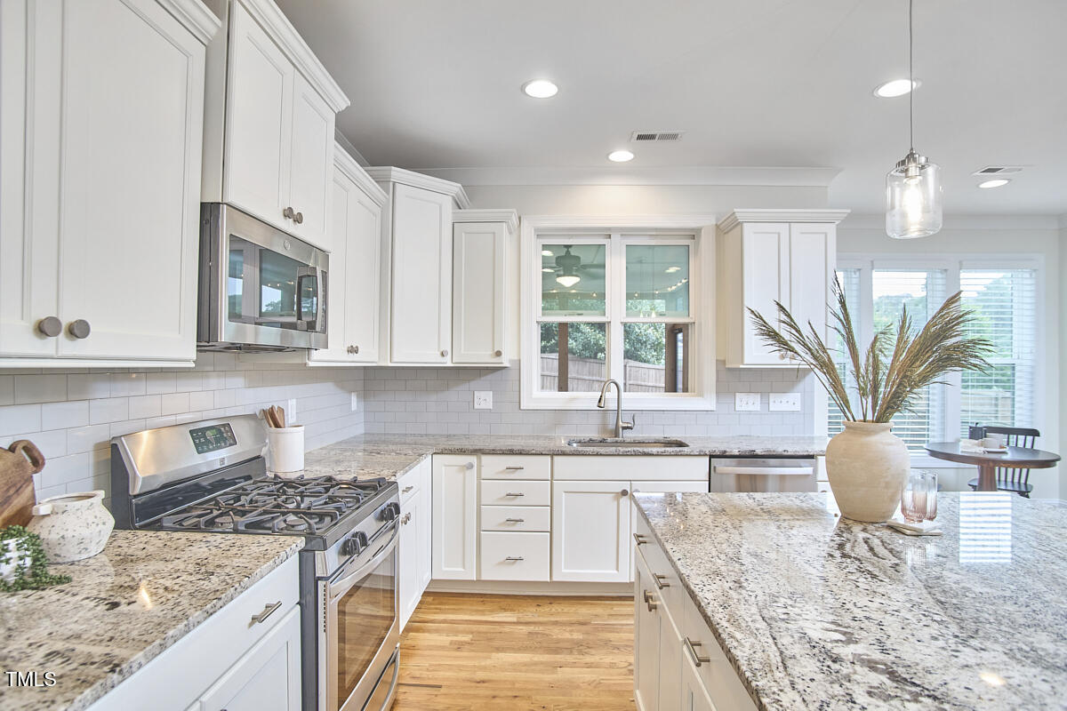 5106 Centerbud Place