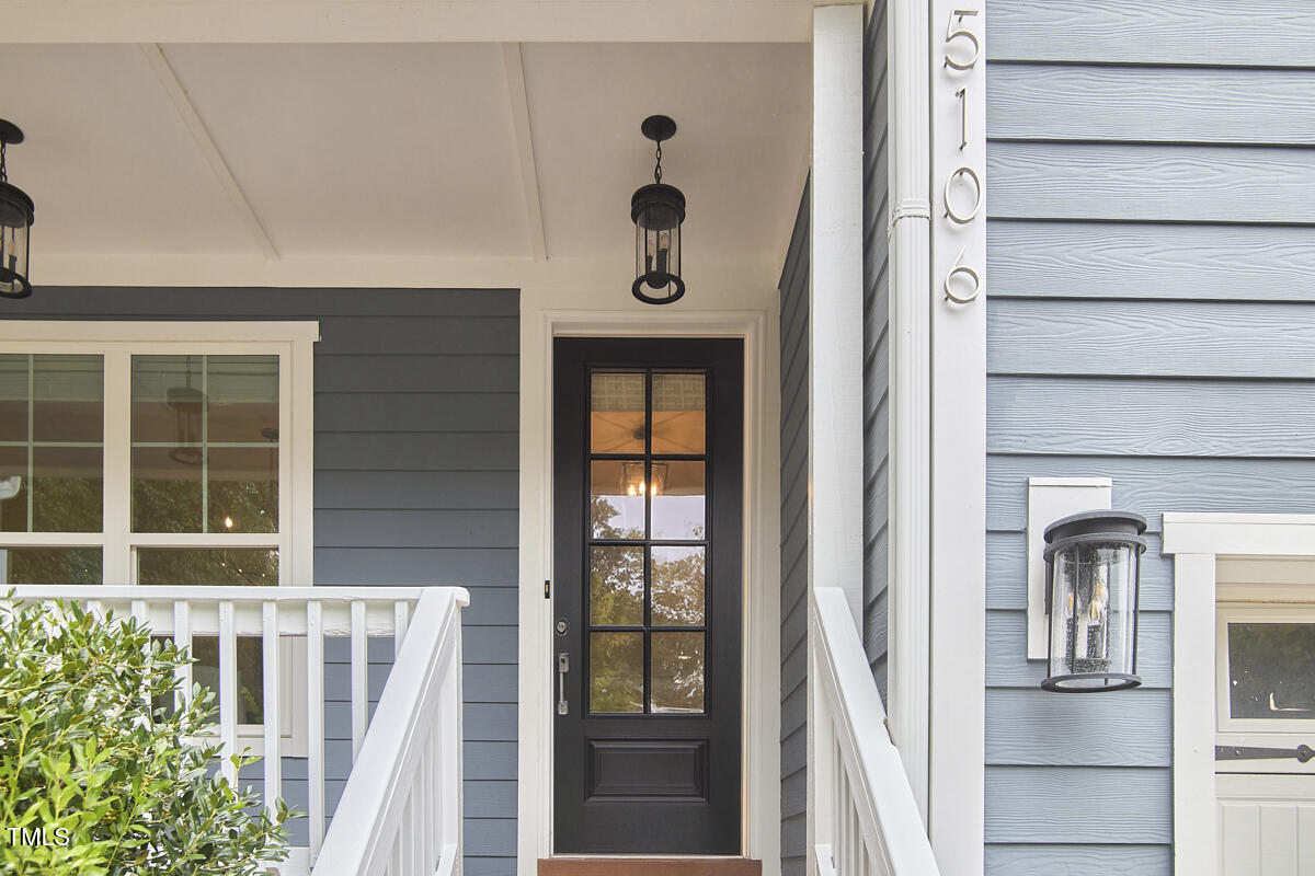 5106 Centerbud Place