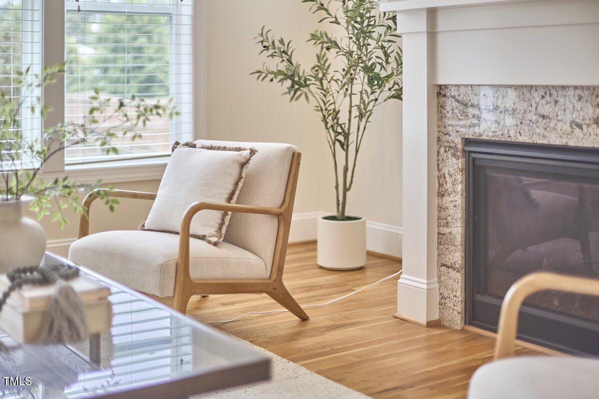 5106 Centerbud Place