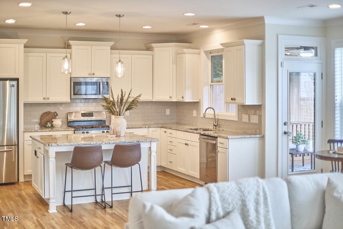 5106 Centerbud Place