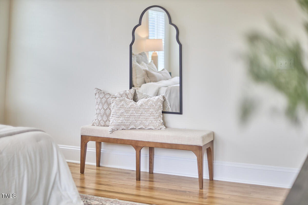 5106 Centerbud Place