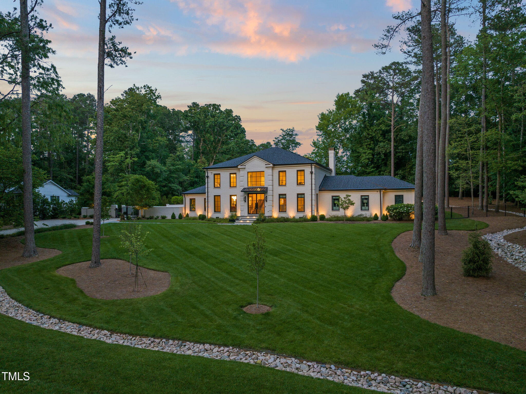 3829 Regent Road