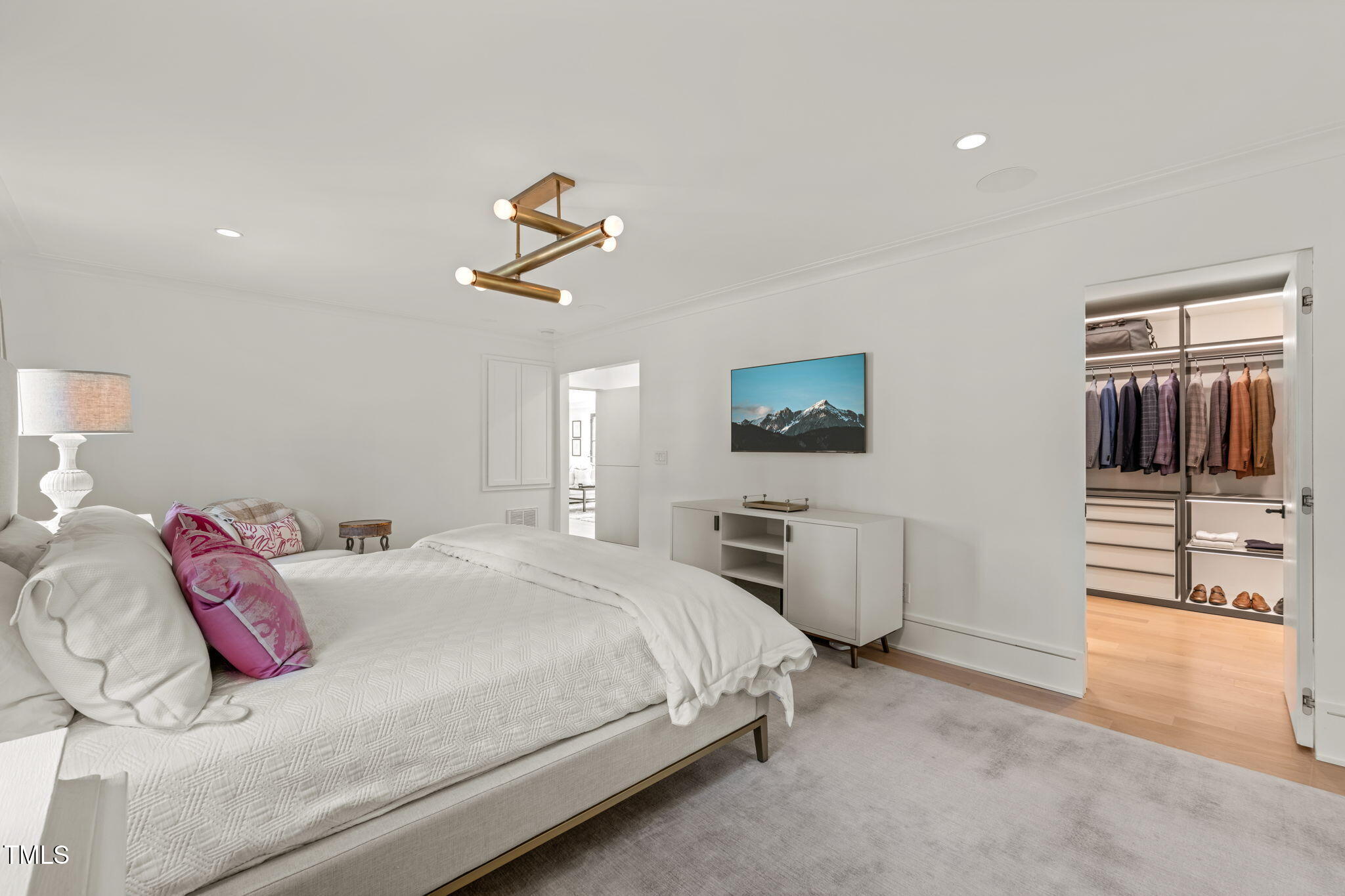 3829 Regent Road