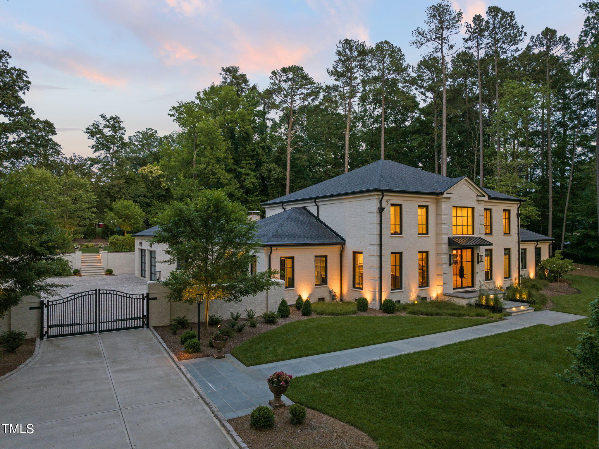 3829 Regent Road