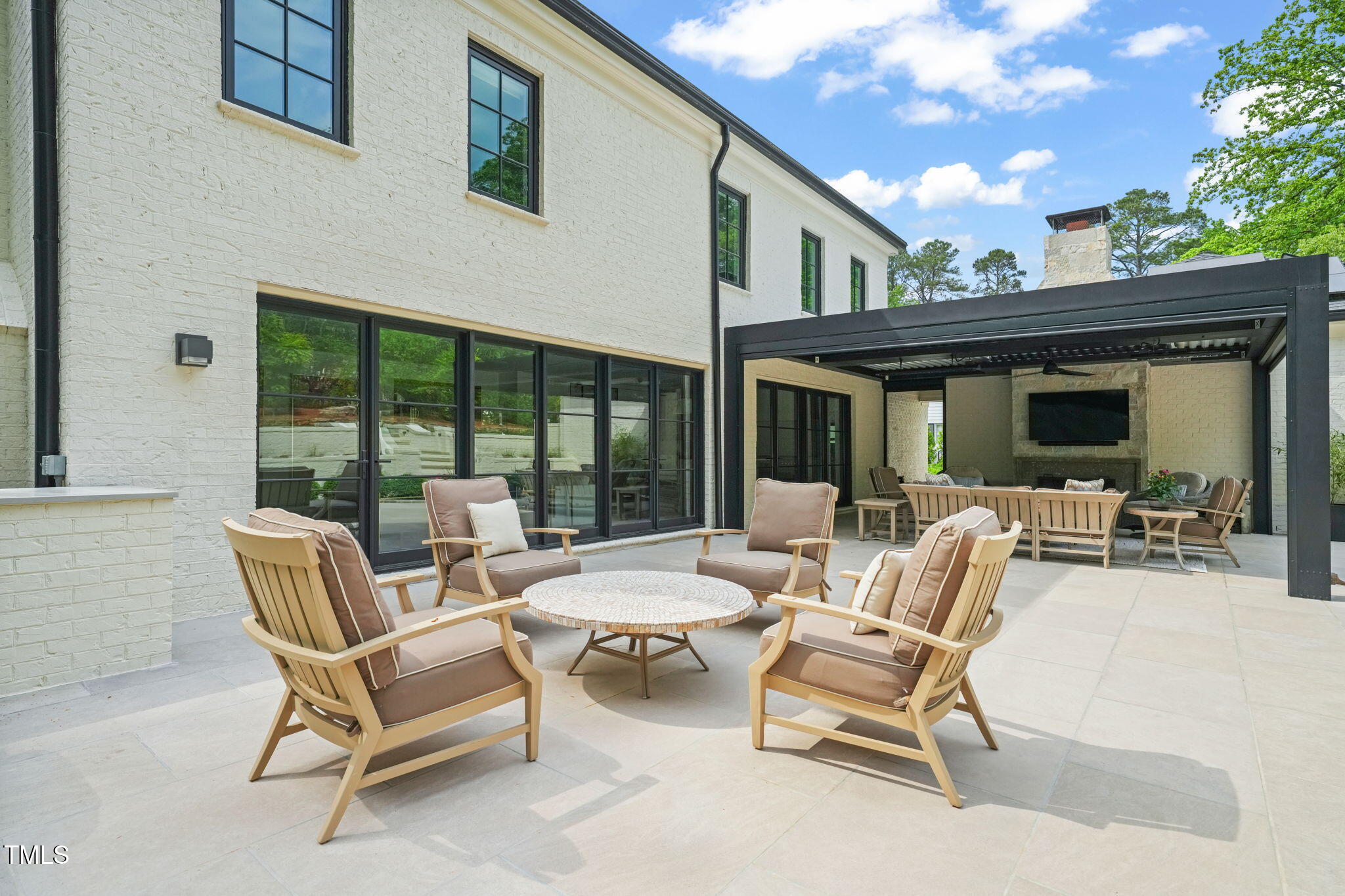 3829 Regent Road