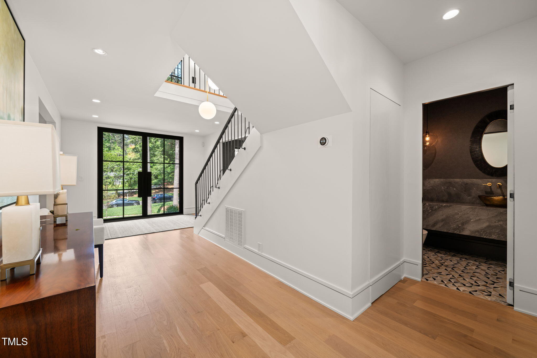 3829 Regent Road