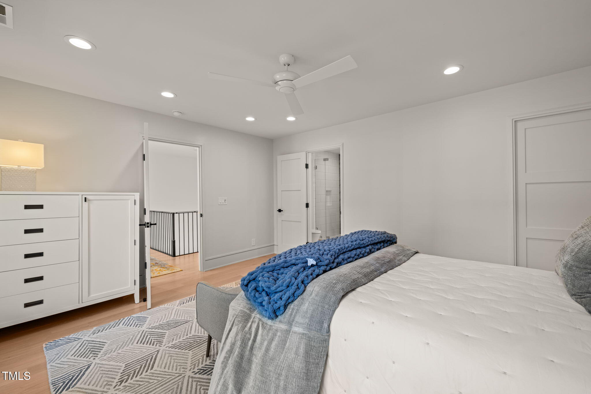 3829 Regent Road
