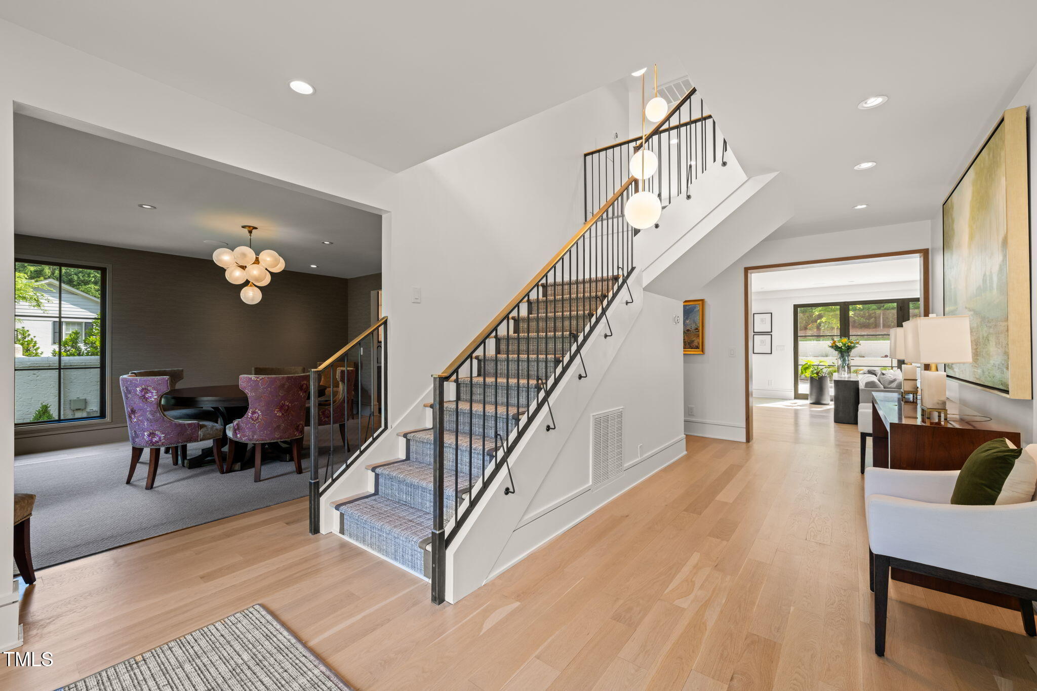 3829 Regent Road