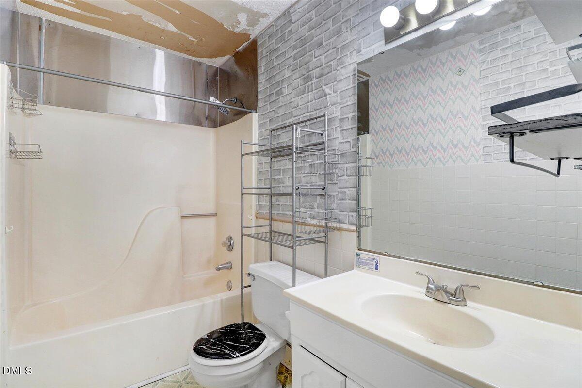 5329 Cottage Bluff Lane