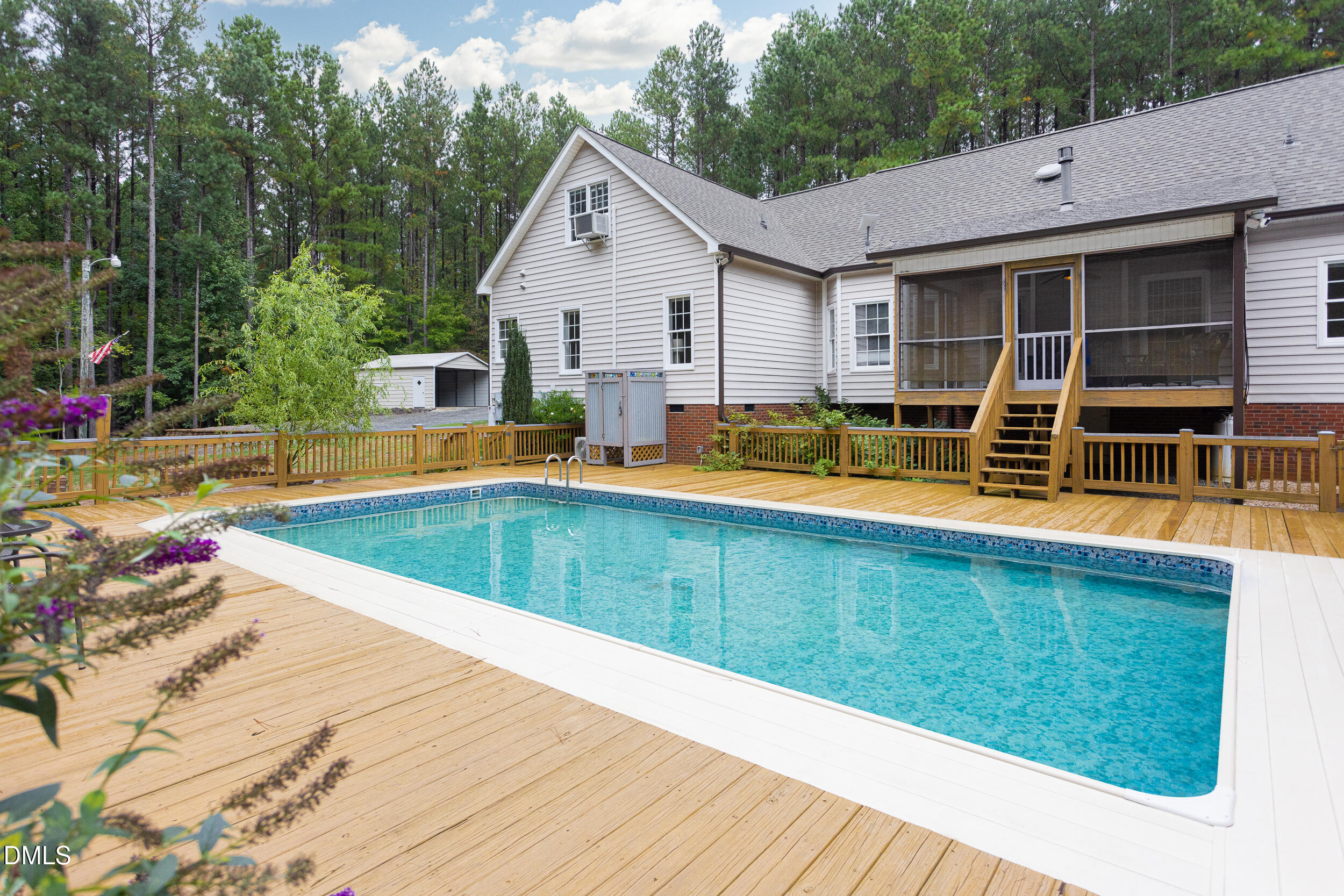 3653 Range Road