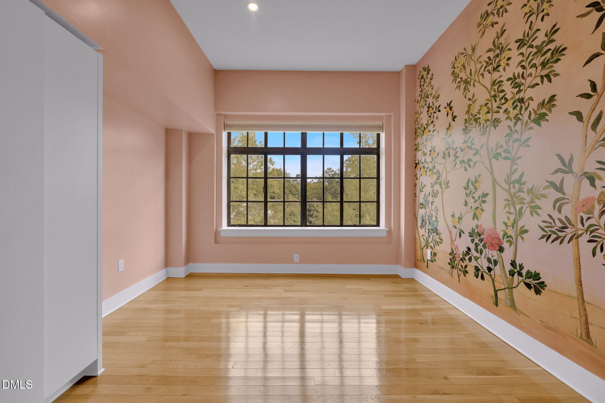 312 N Buchanan Boulevard # 401
