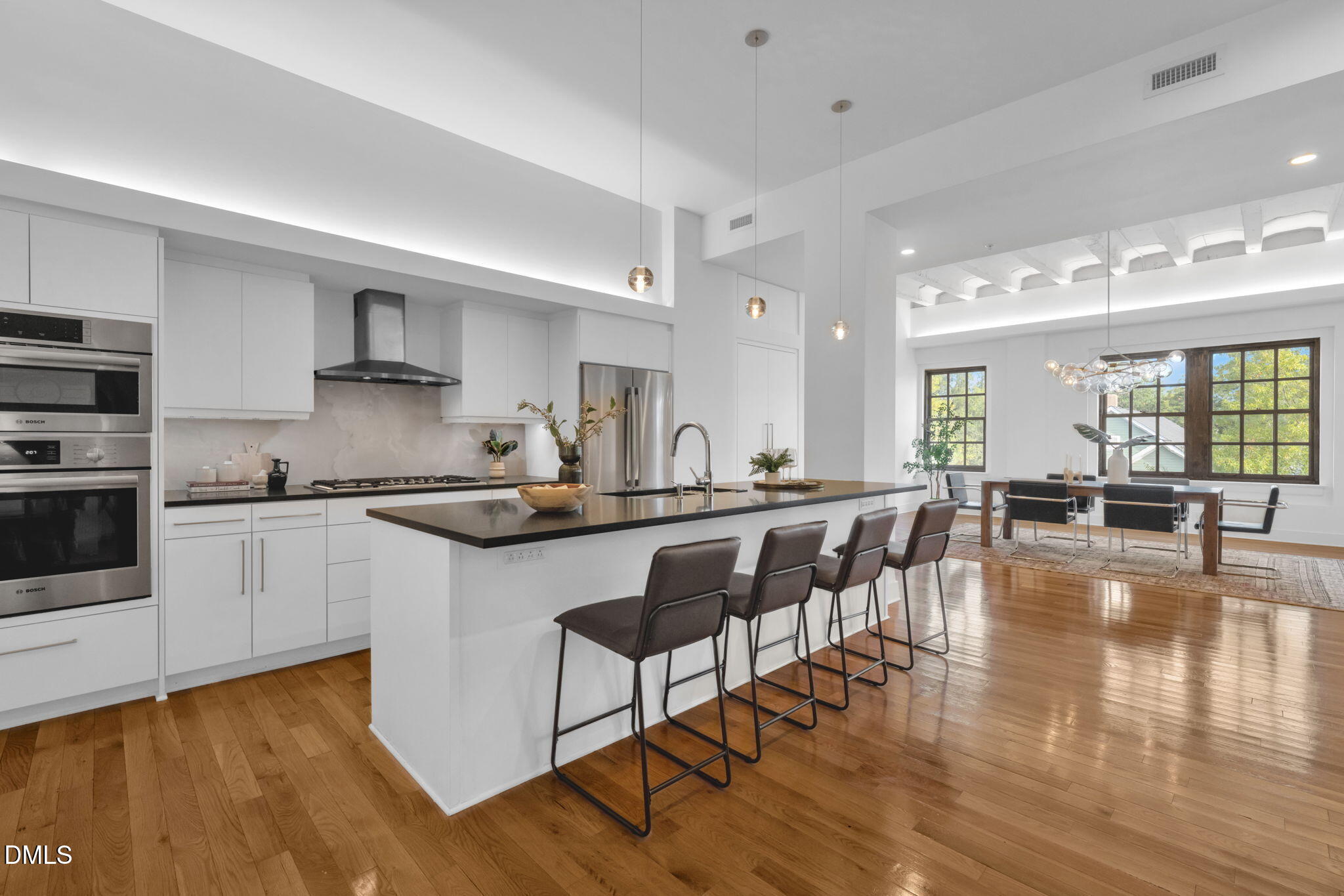 312 N Buchanan Boulevard # 401