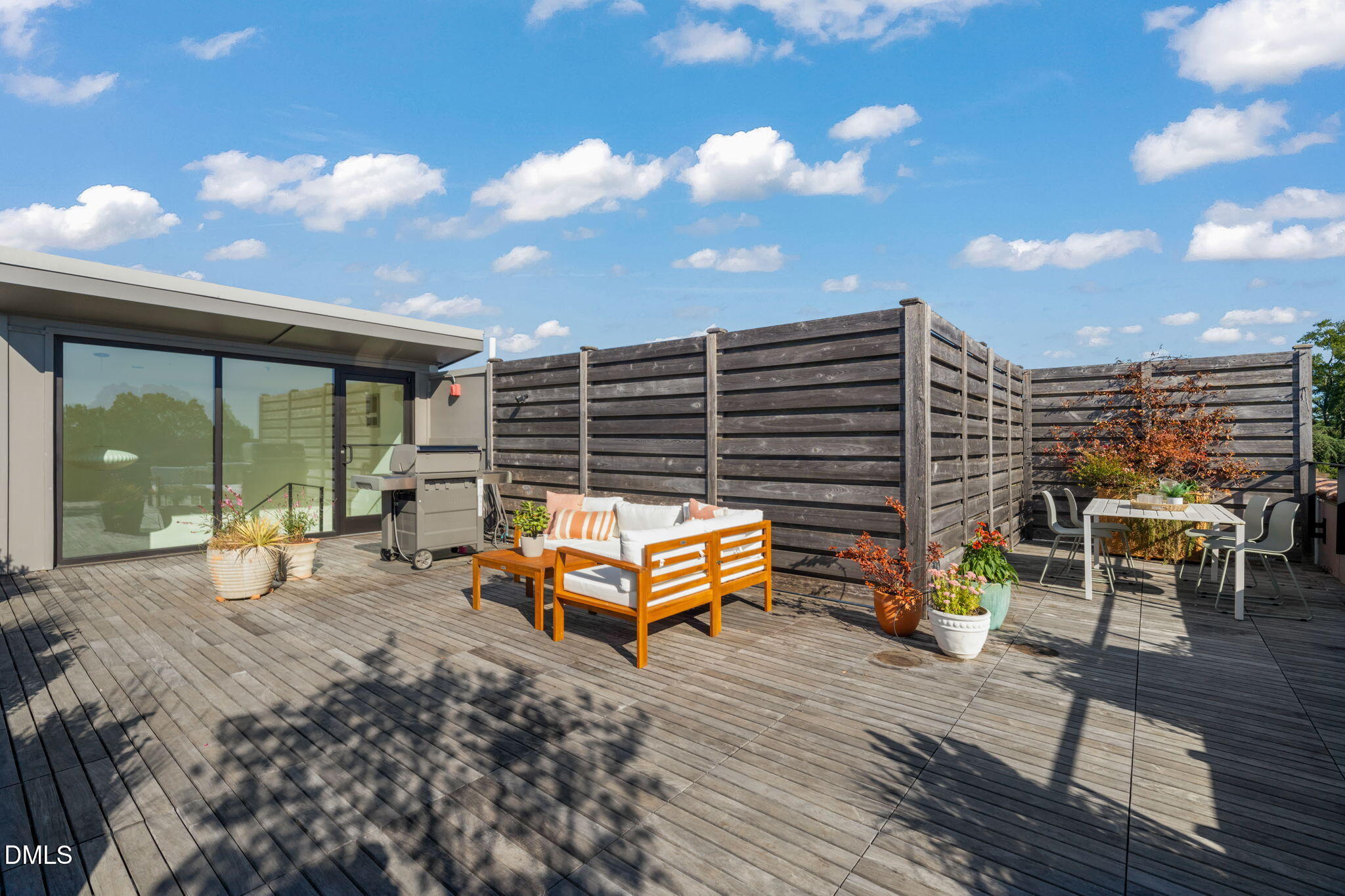 312 N Buchanan Boulevard # 401