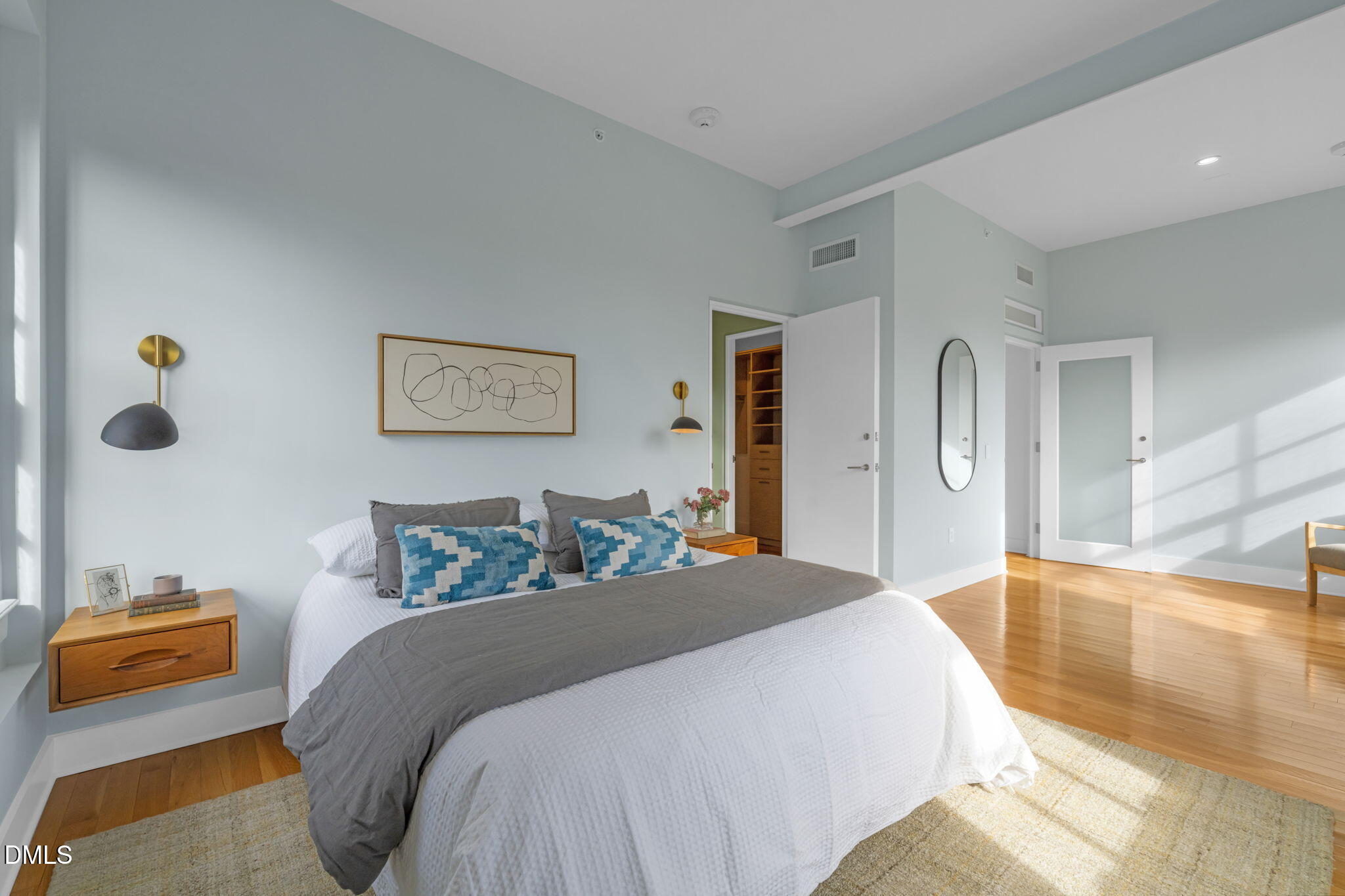 312 N Buchanan Boulevard # 401