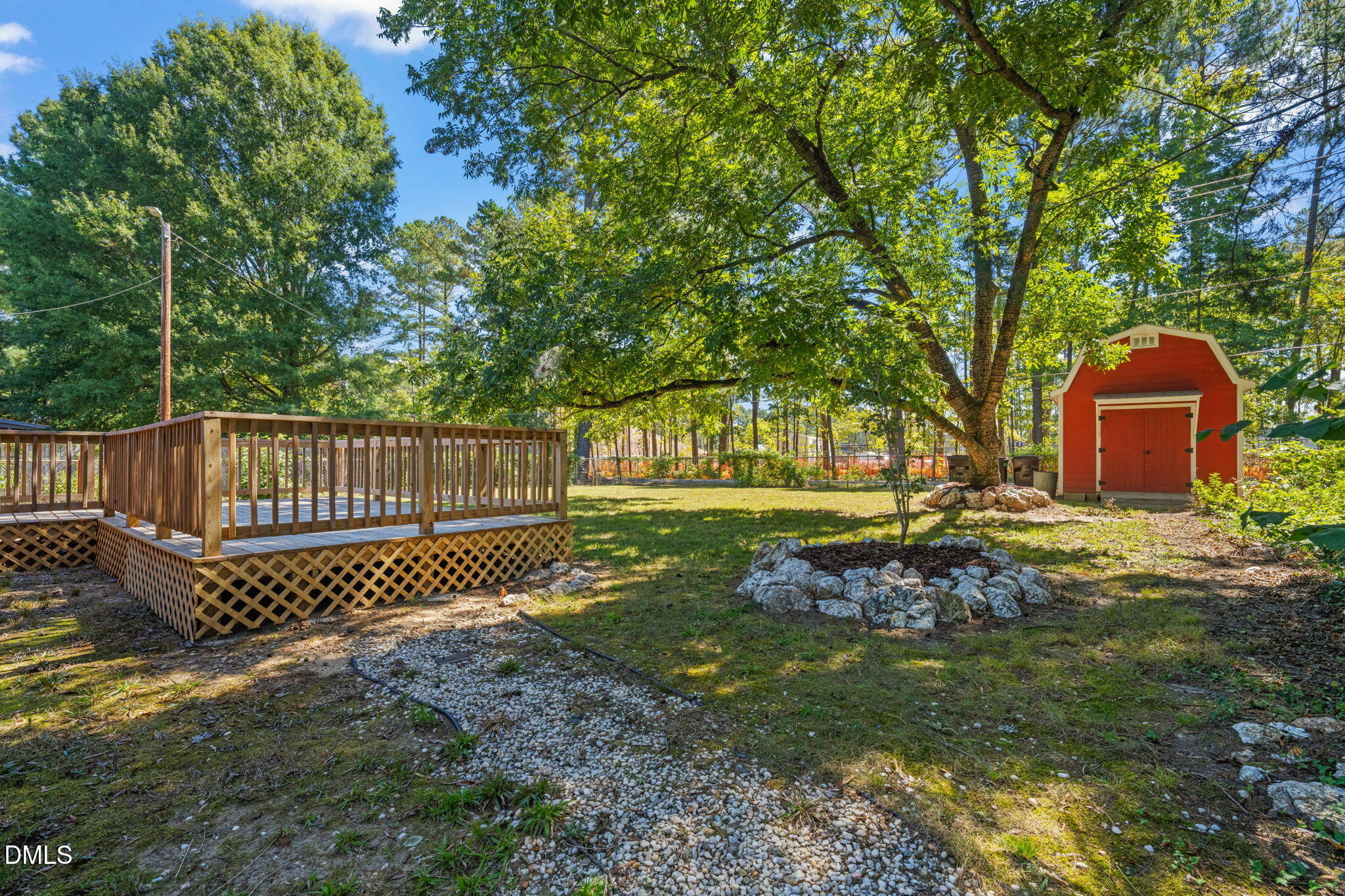 2105 W Carver Street