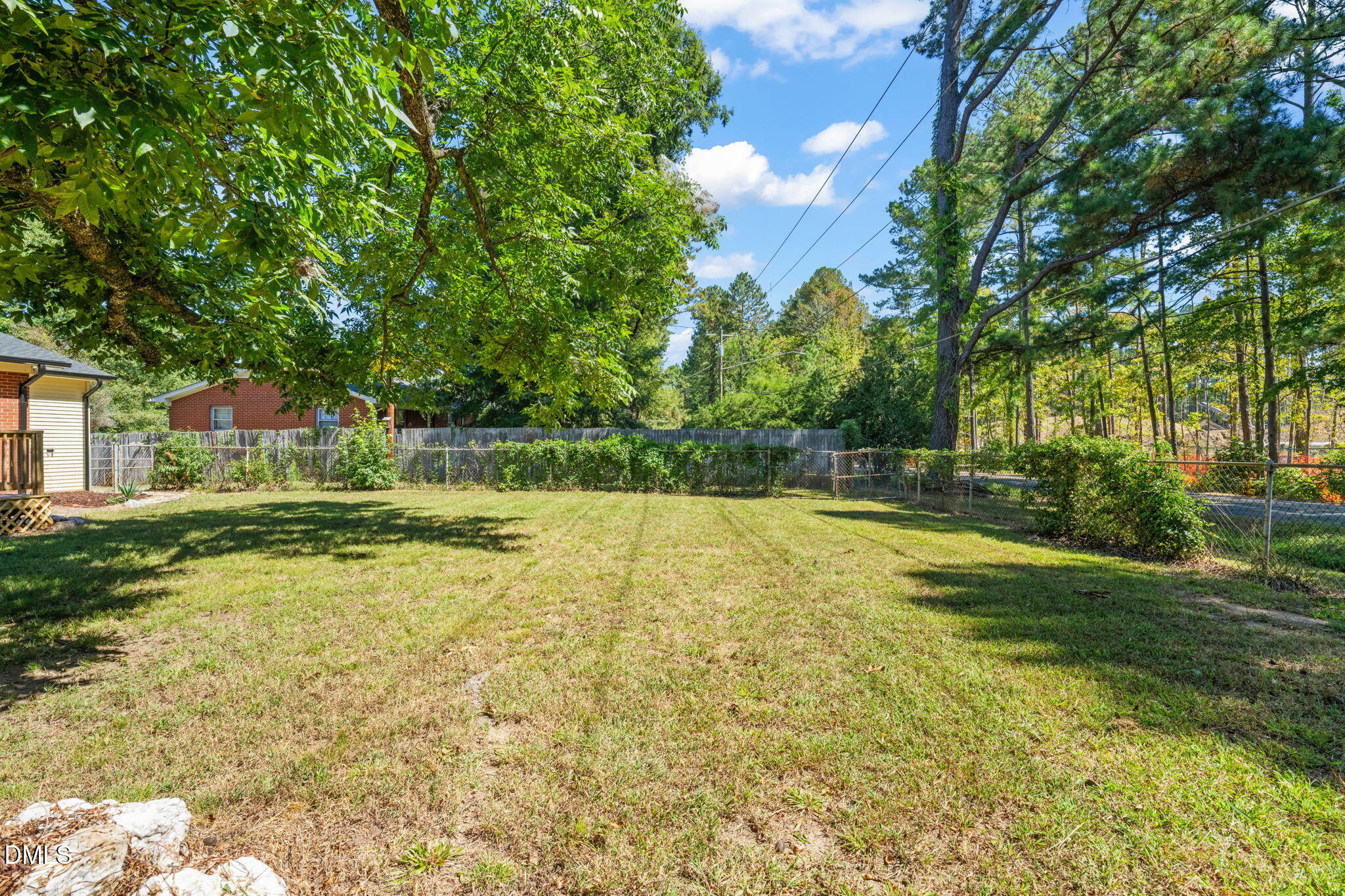 2105 W Carver Street