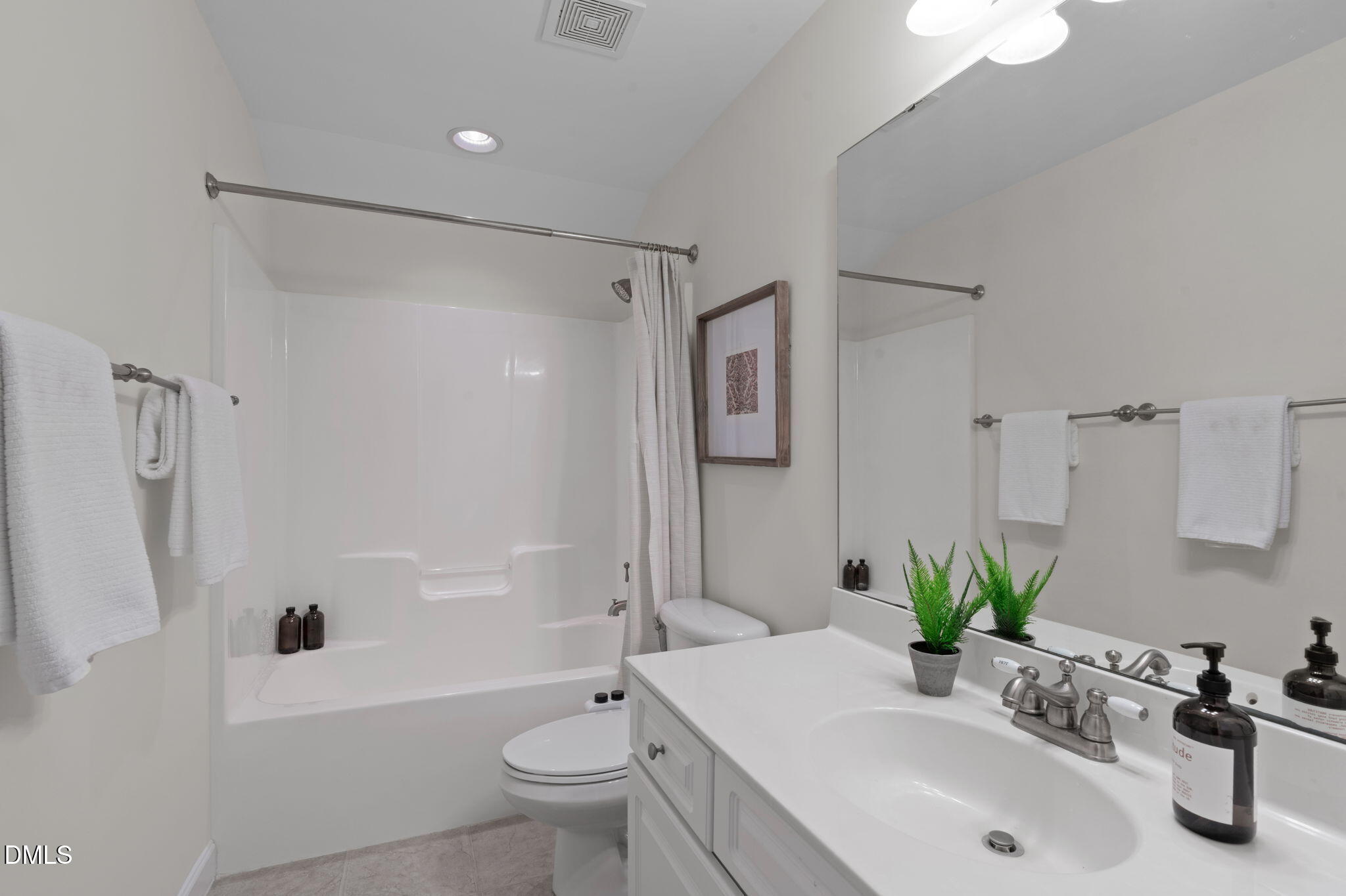 11 Silverbush Court