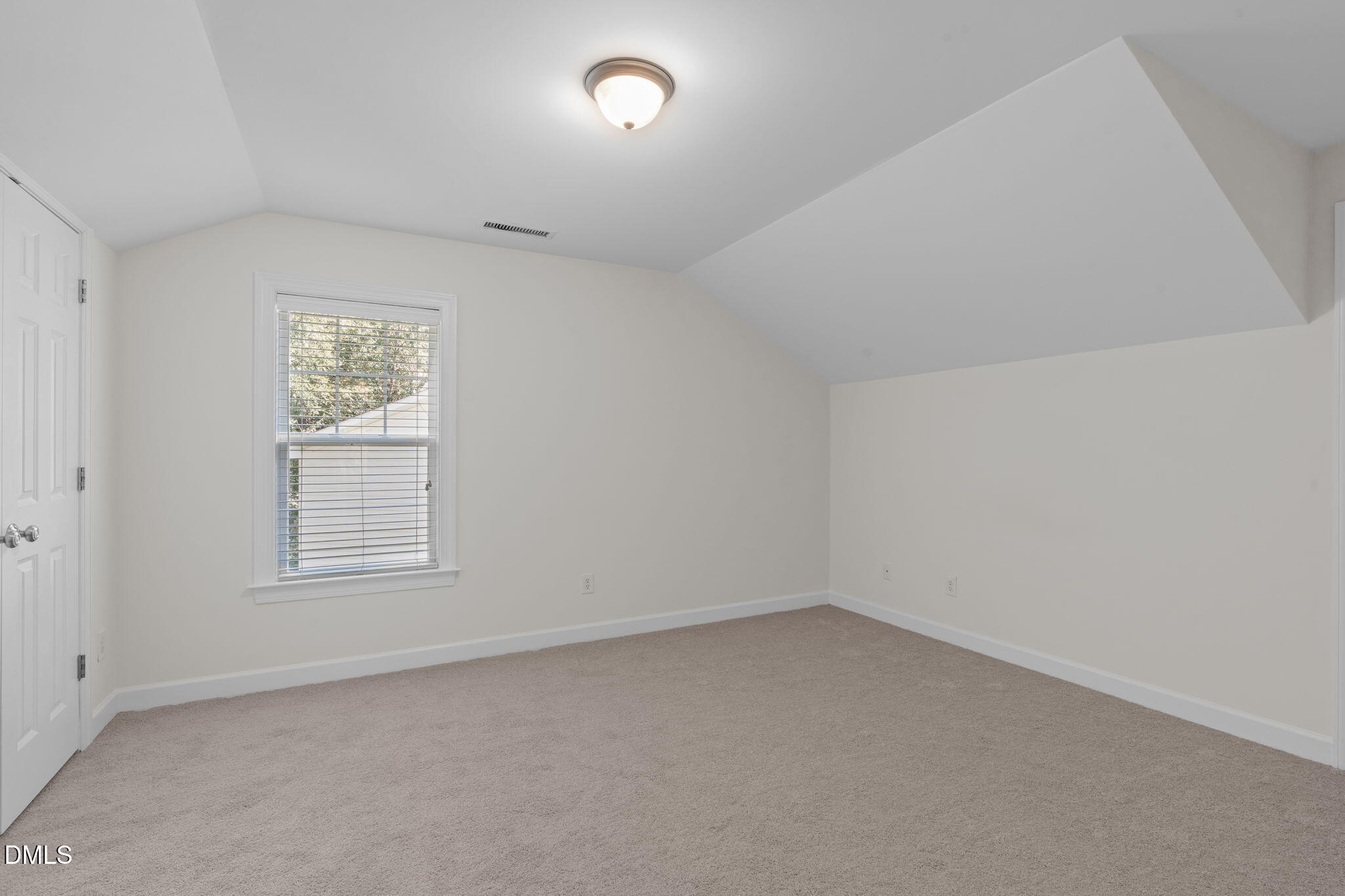 11 Silverbush Court
