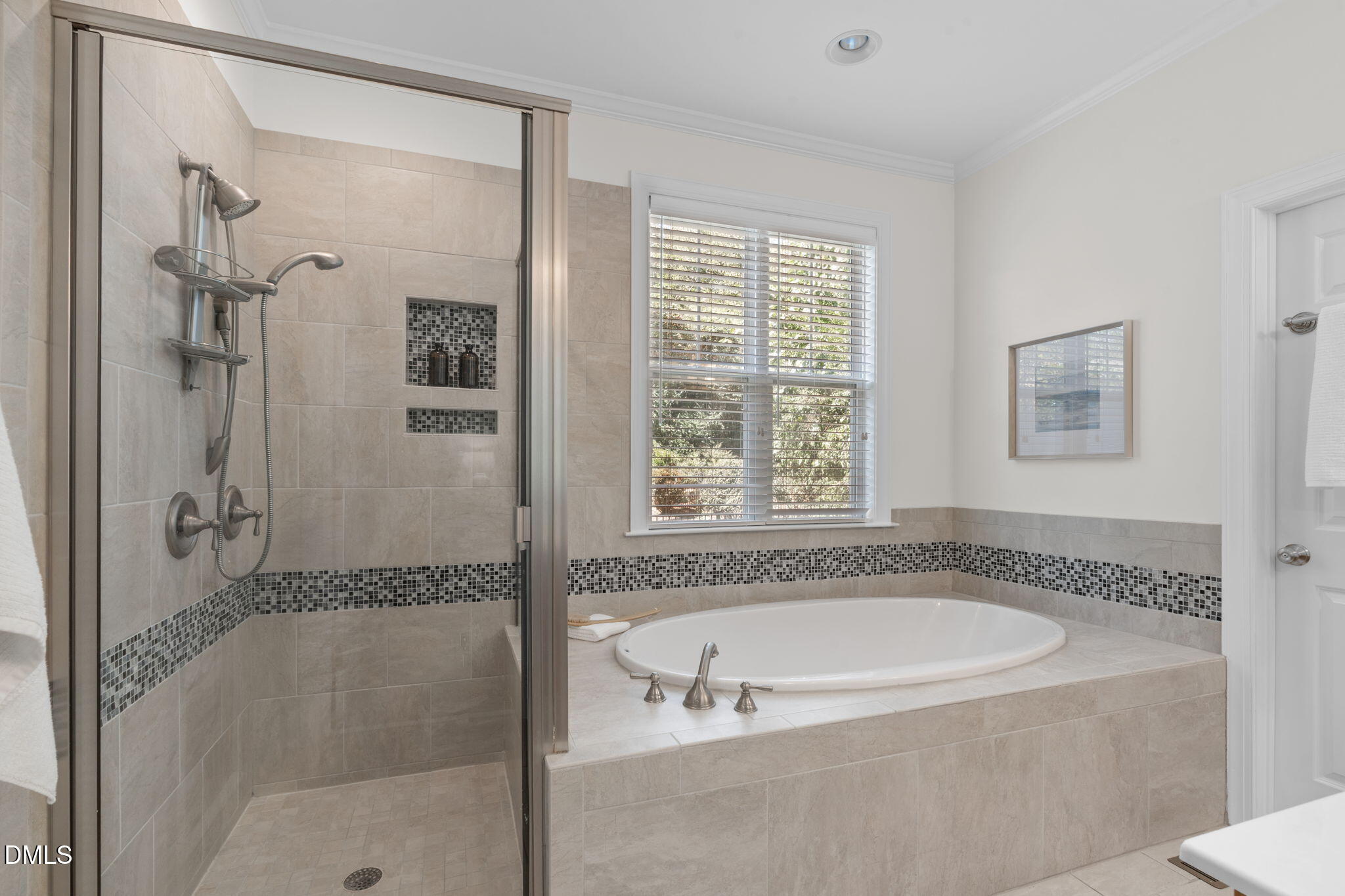 11 Silverbush Court