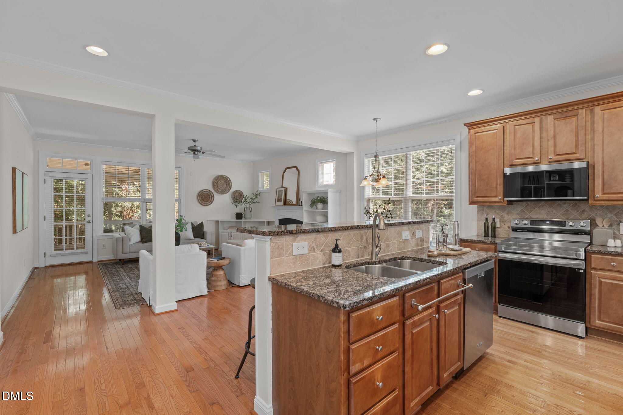 11 Silverbush Court