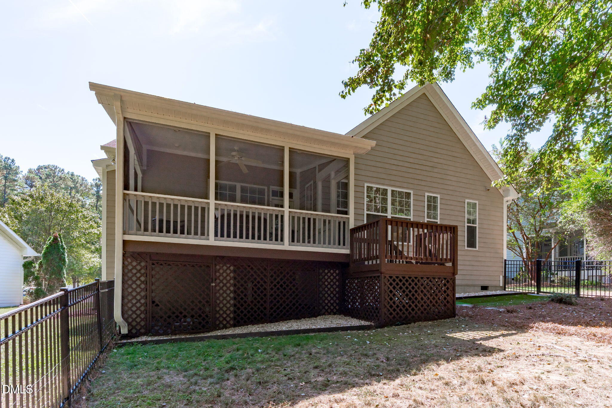11 Silverbush Court