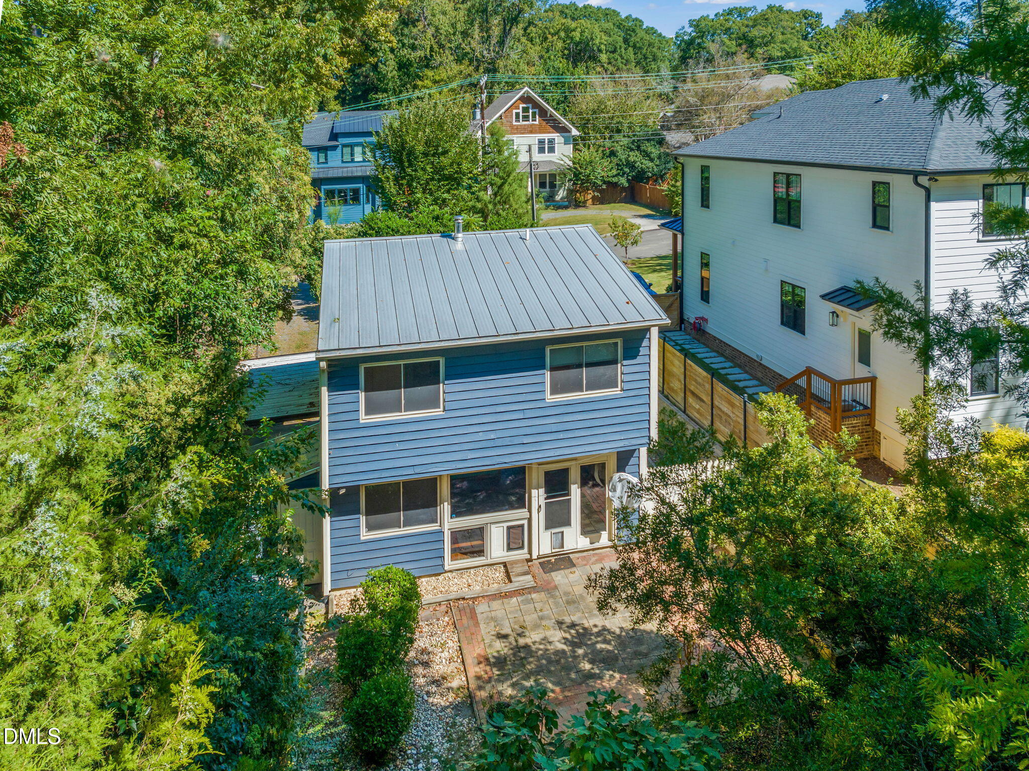 209 Dacian Avenue