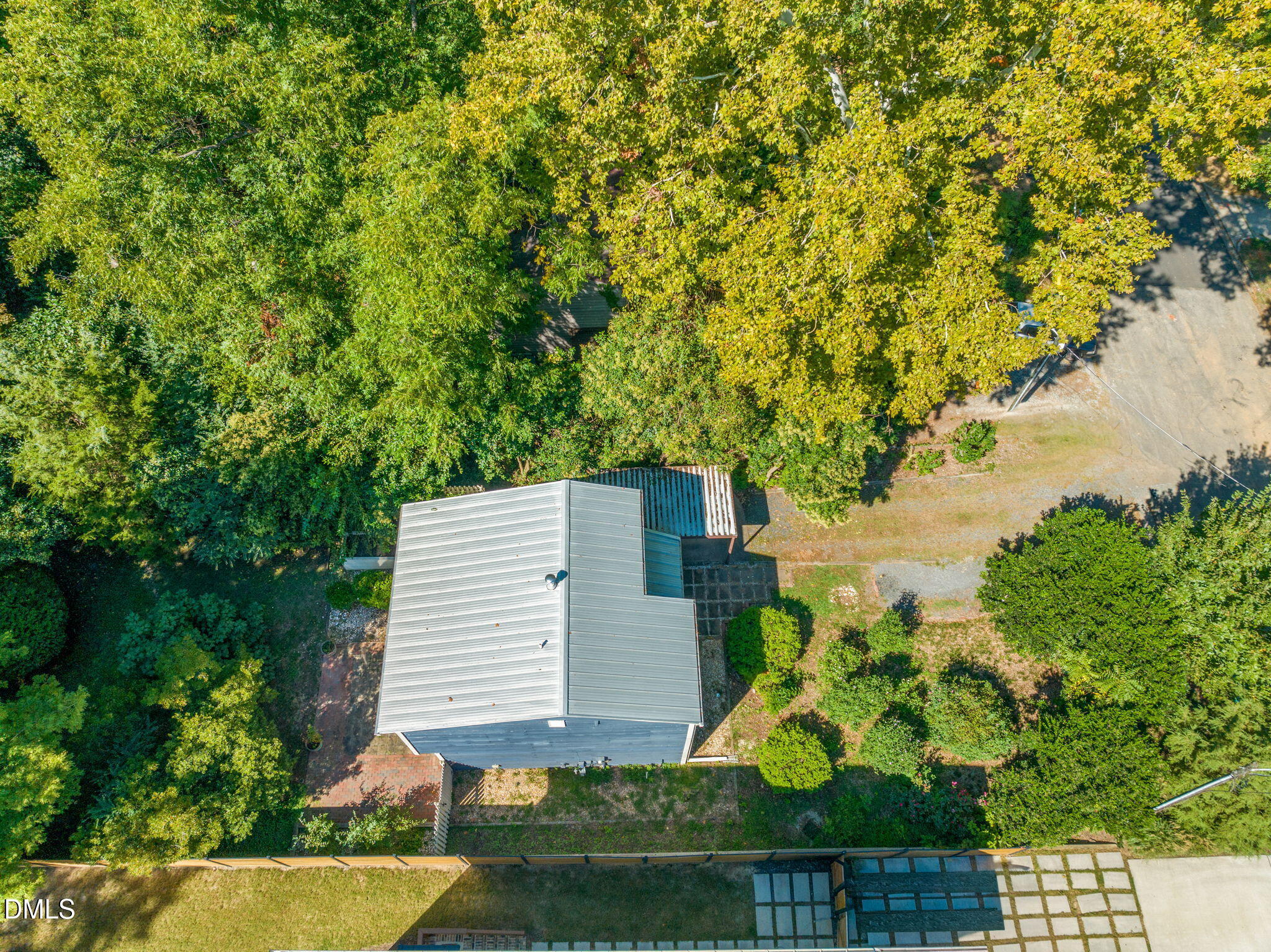 209 Dacian Avenue