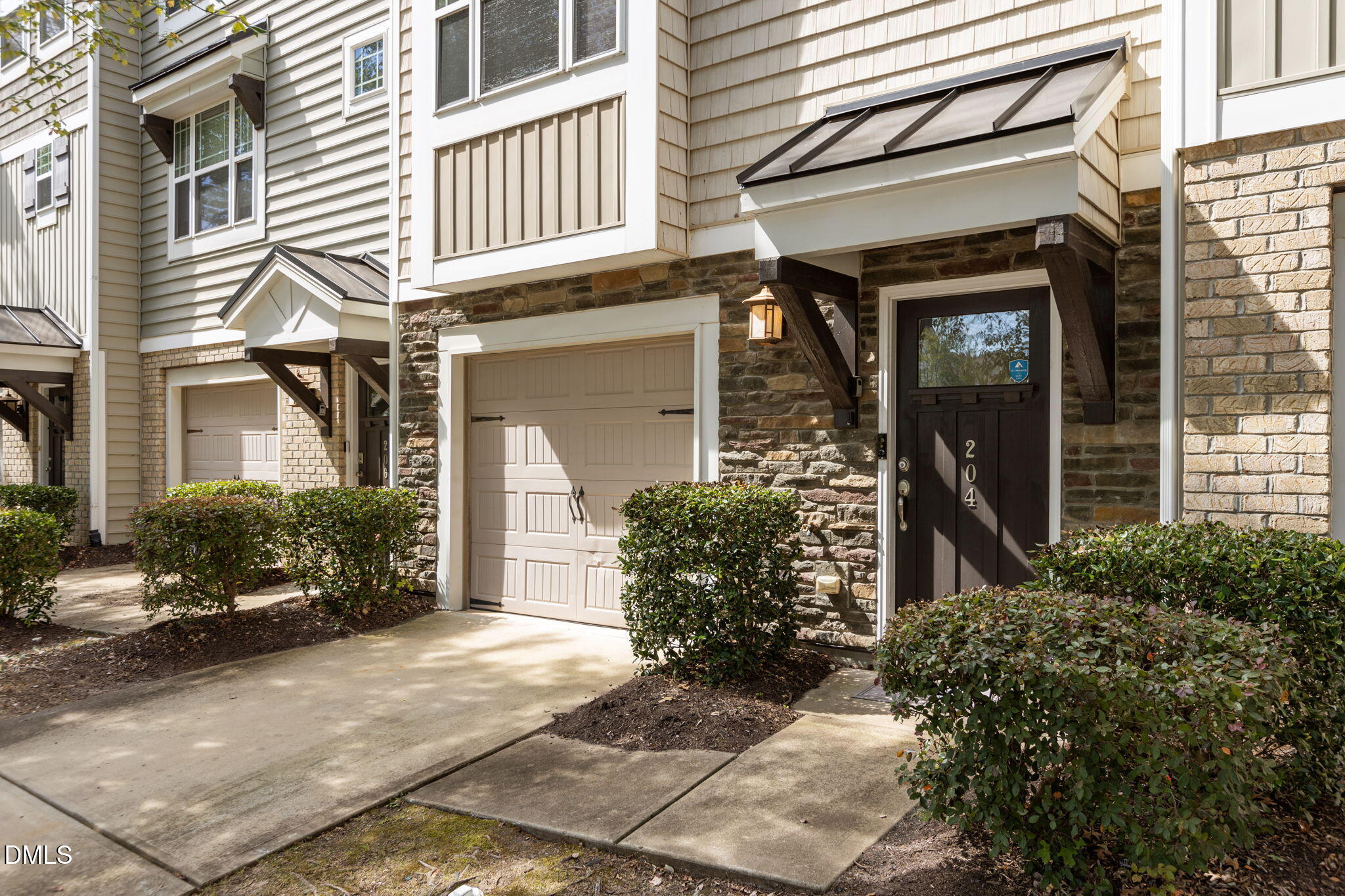 204 Irving Way
