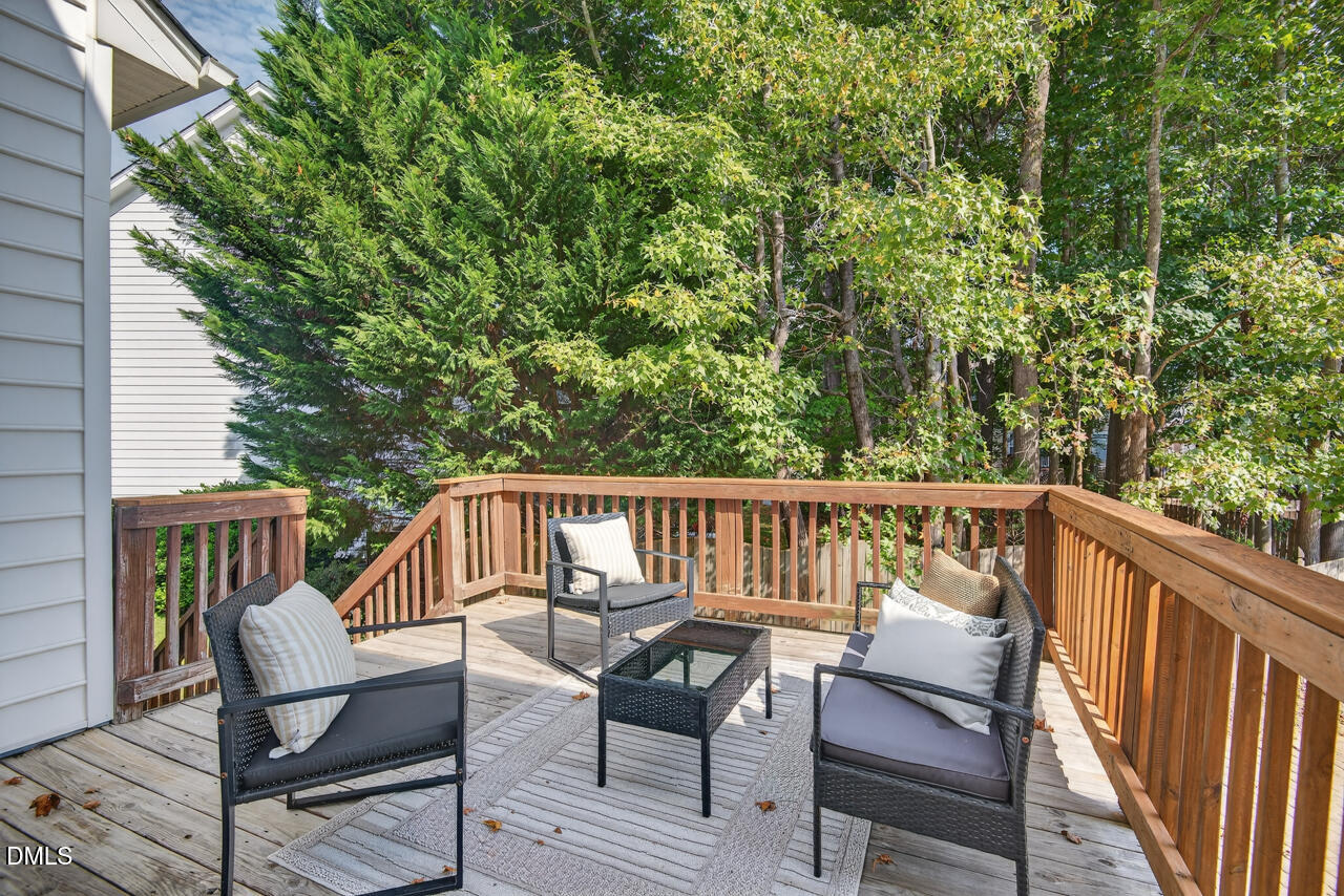 7 Starwood Lane