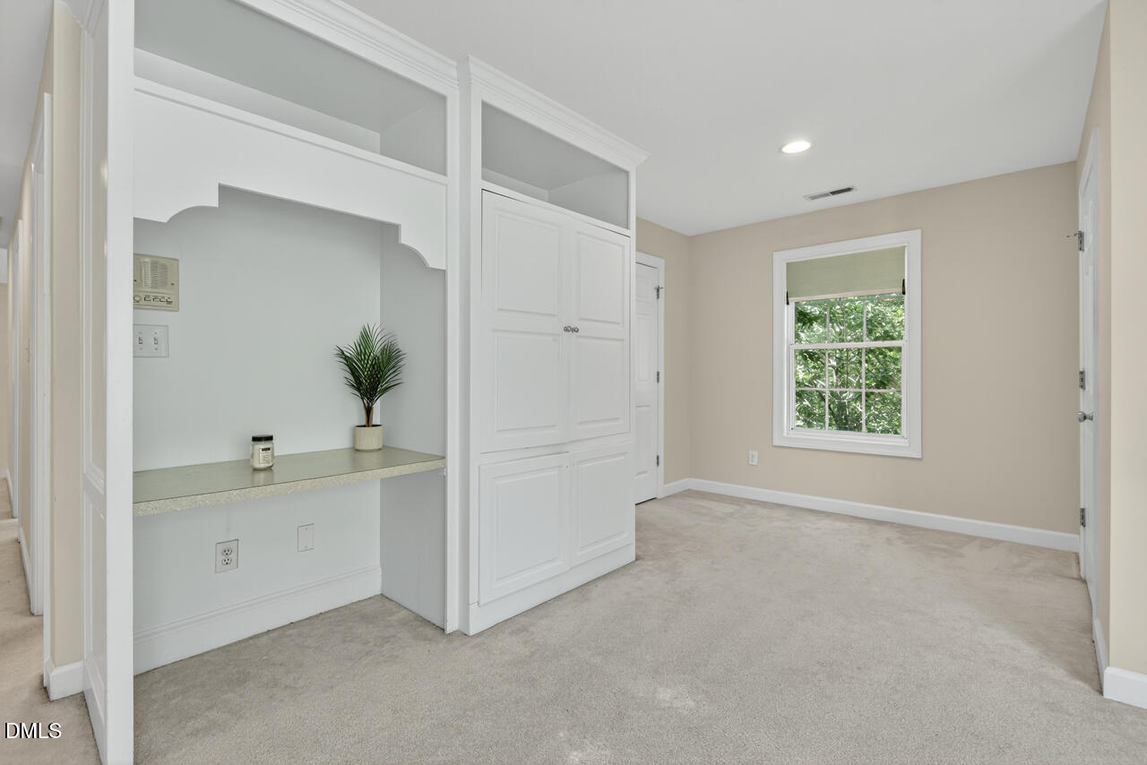 7 Starwood Lane