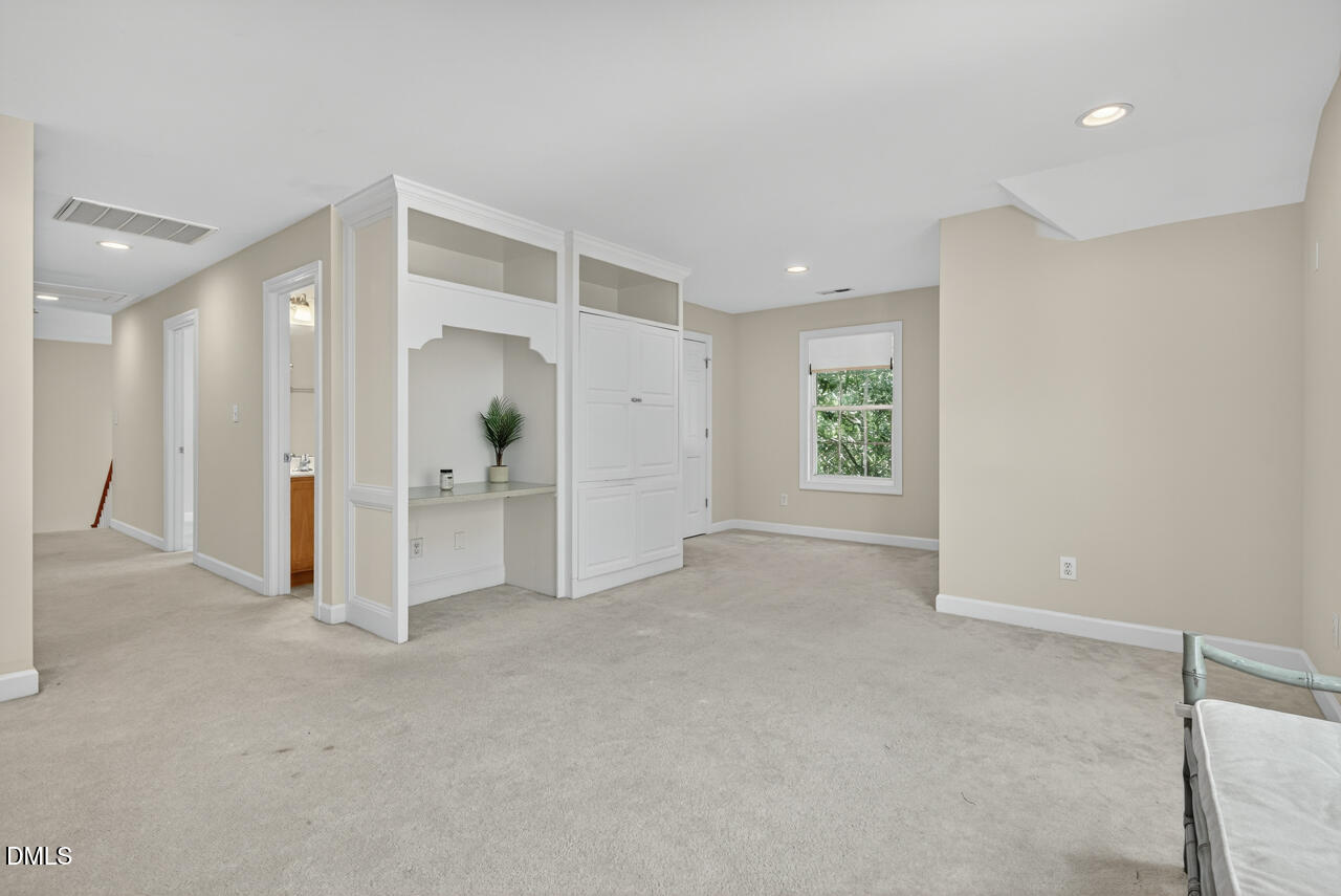 7 Starwood Lane