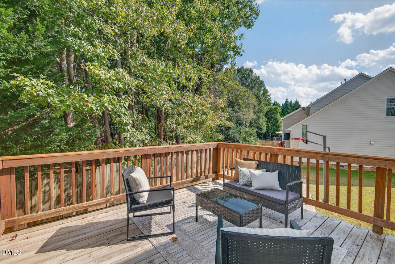 7 Starwood Lane