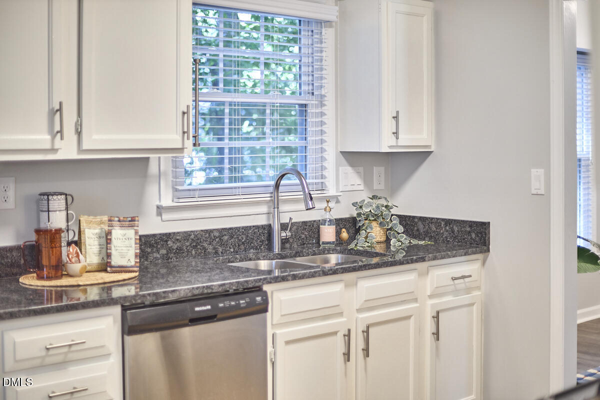 7 Old Towne Place