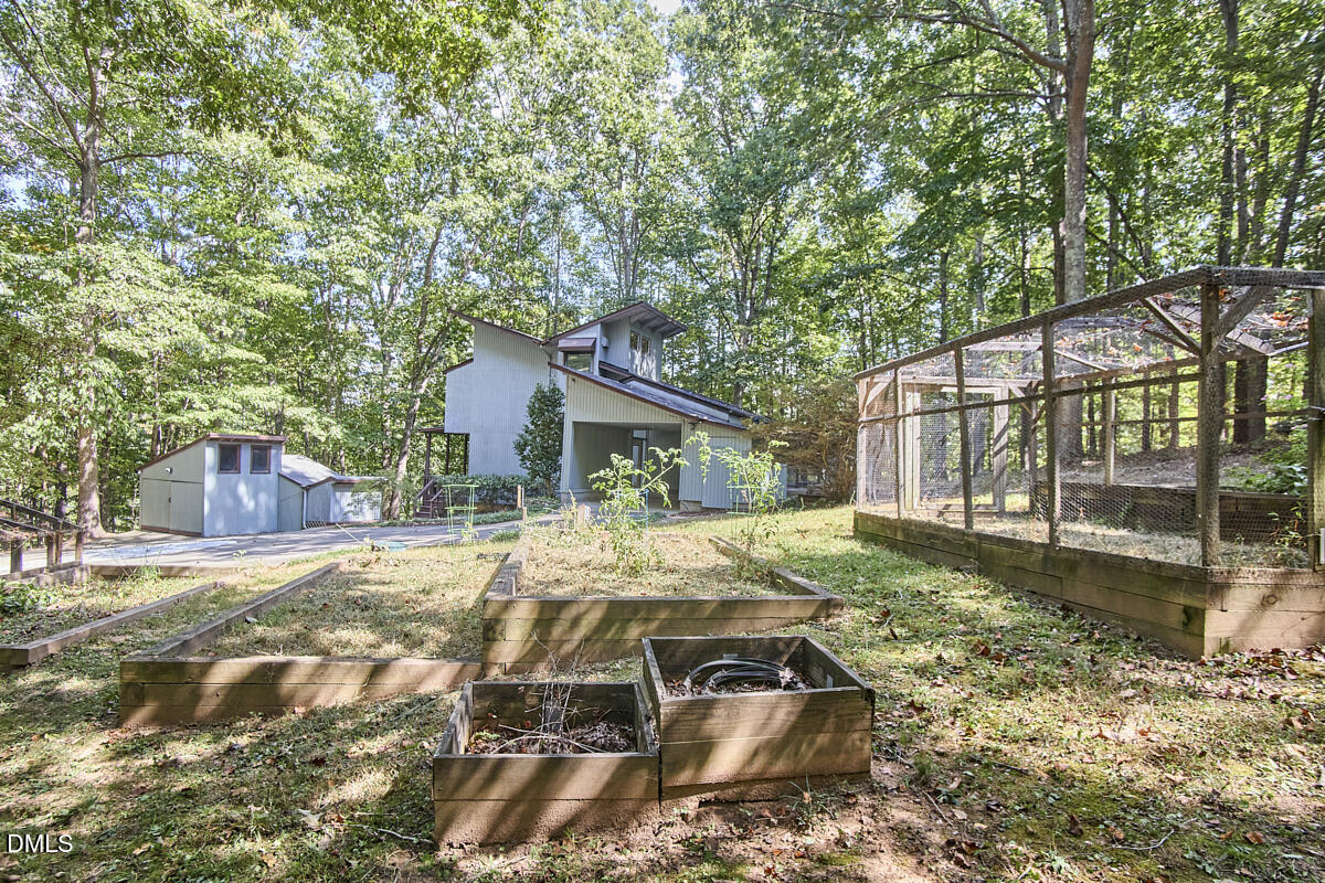 3719 W Cornwallis Road