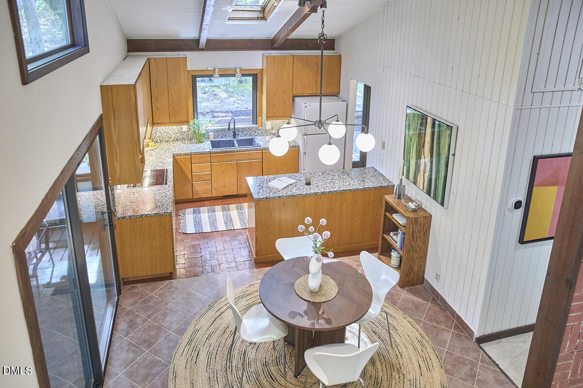 3719 W Cornwallis Road