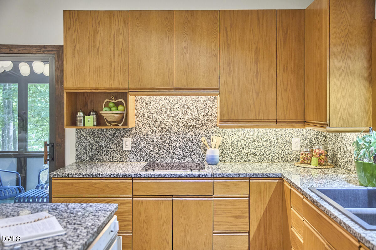 3719 W Cornwallis Road