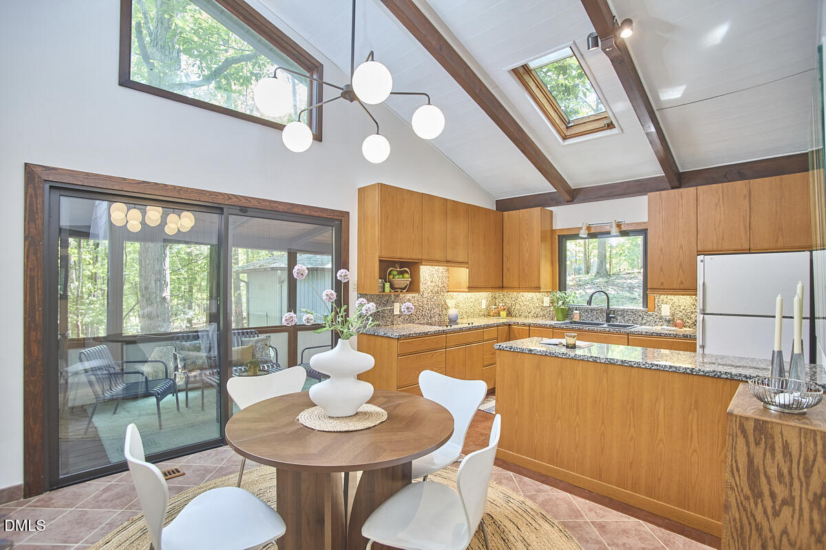 3719 W Cornwallis Road