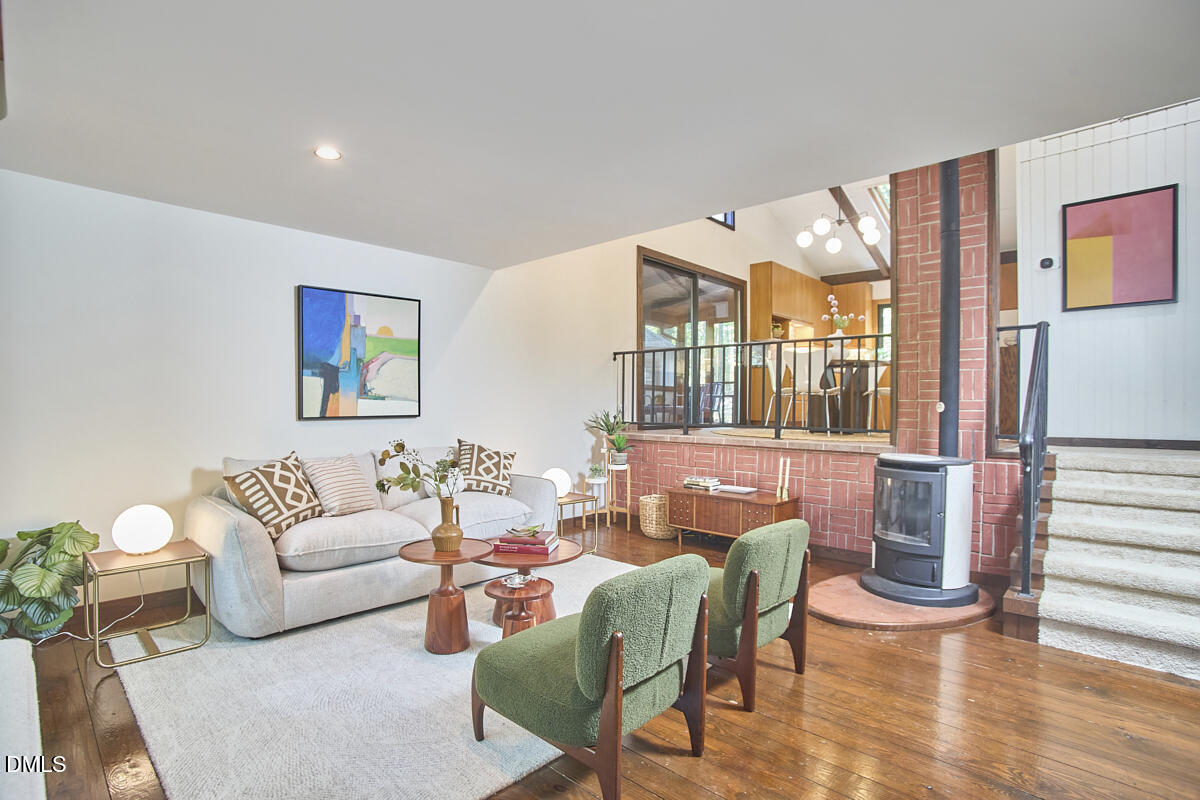 3719 W Cornwallis Road