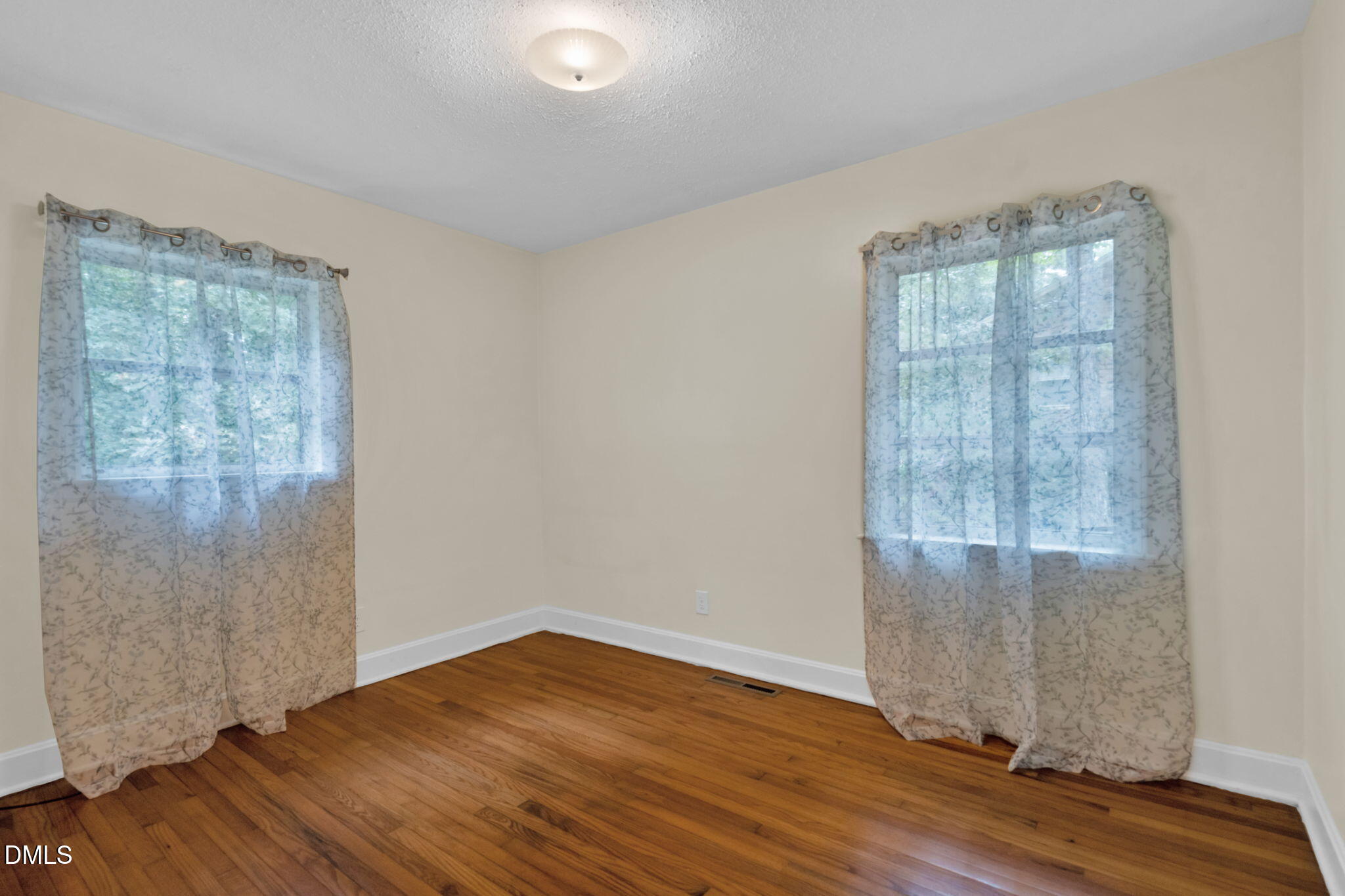 3708 Knollwood Drive