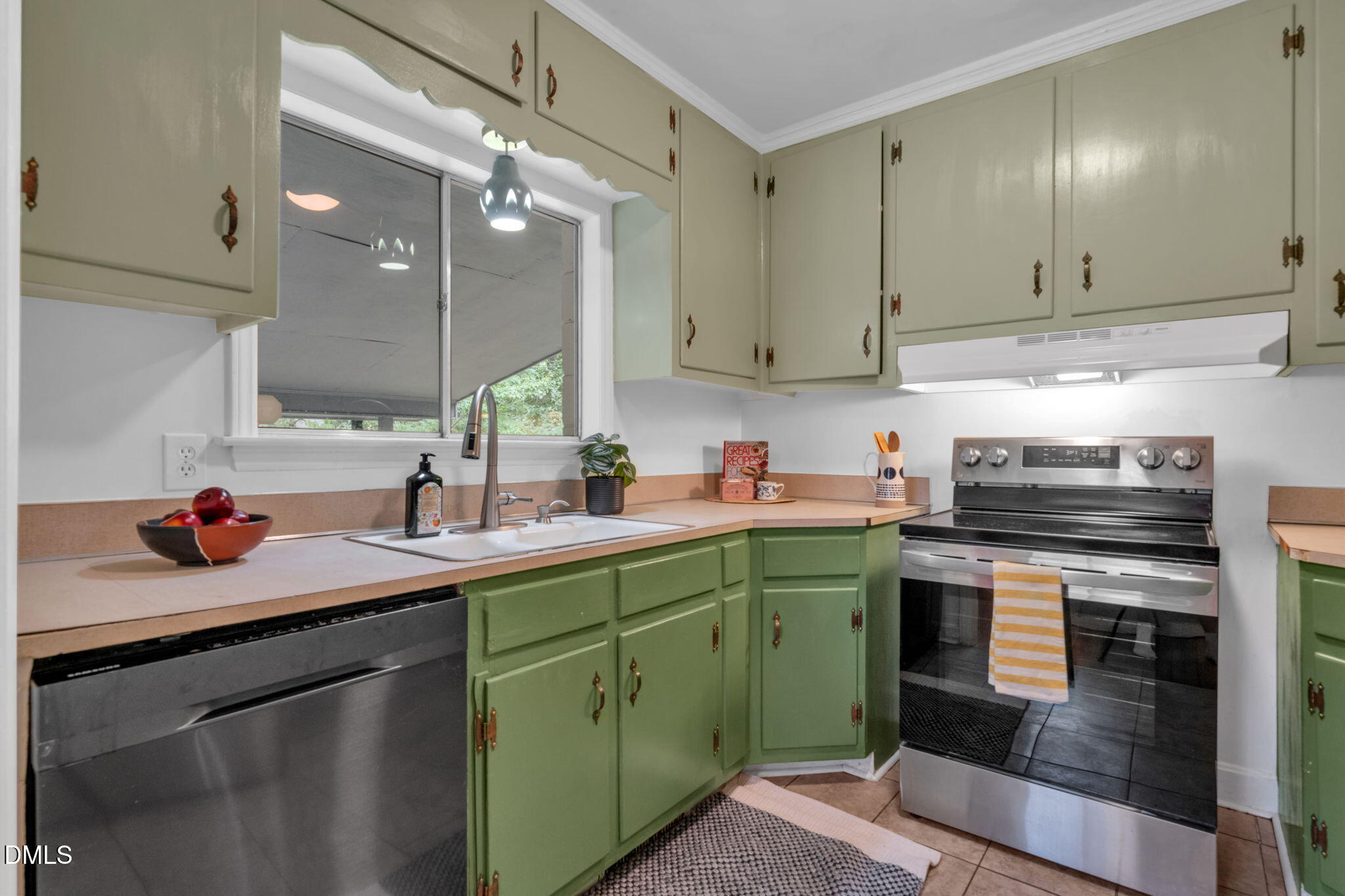 3708 Knollwood Drive