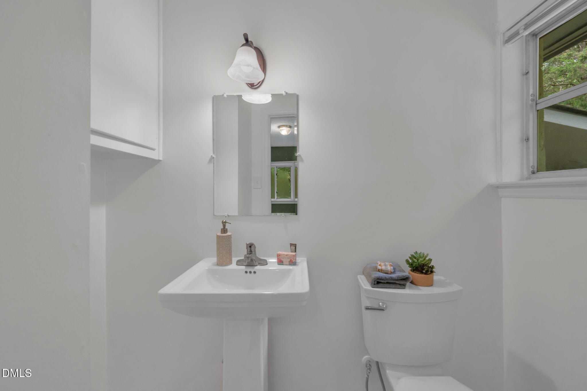 3708 Knollwood Drive