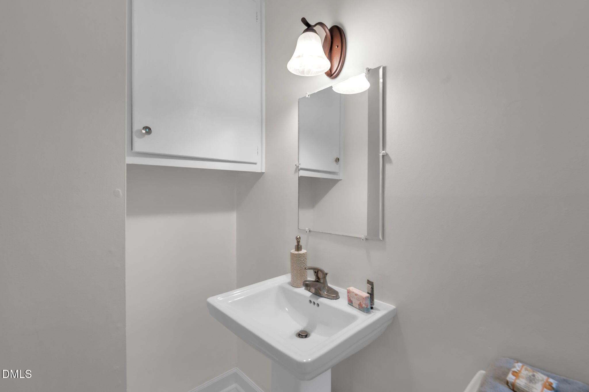 3708 Knollwood Drive