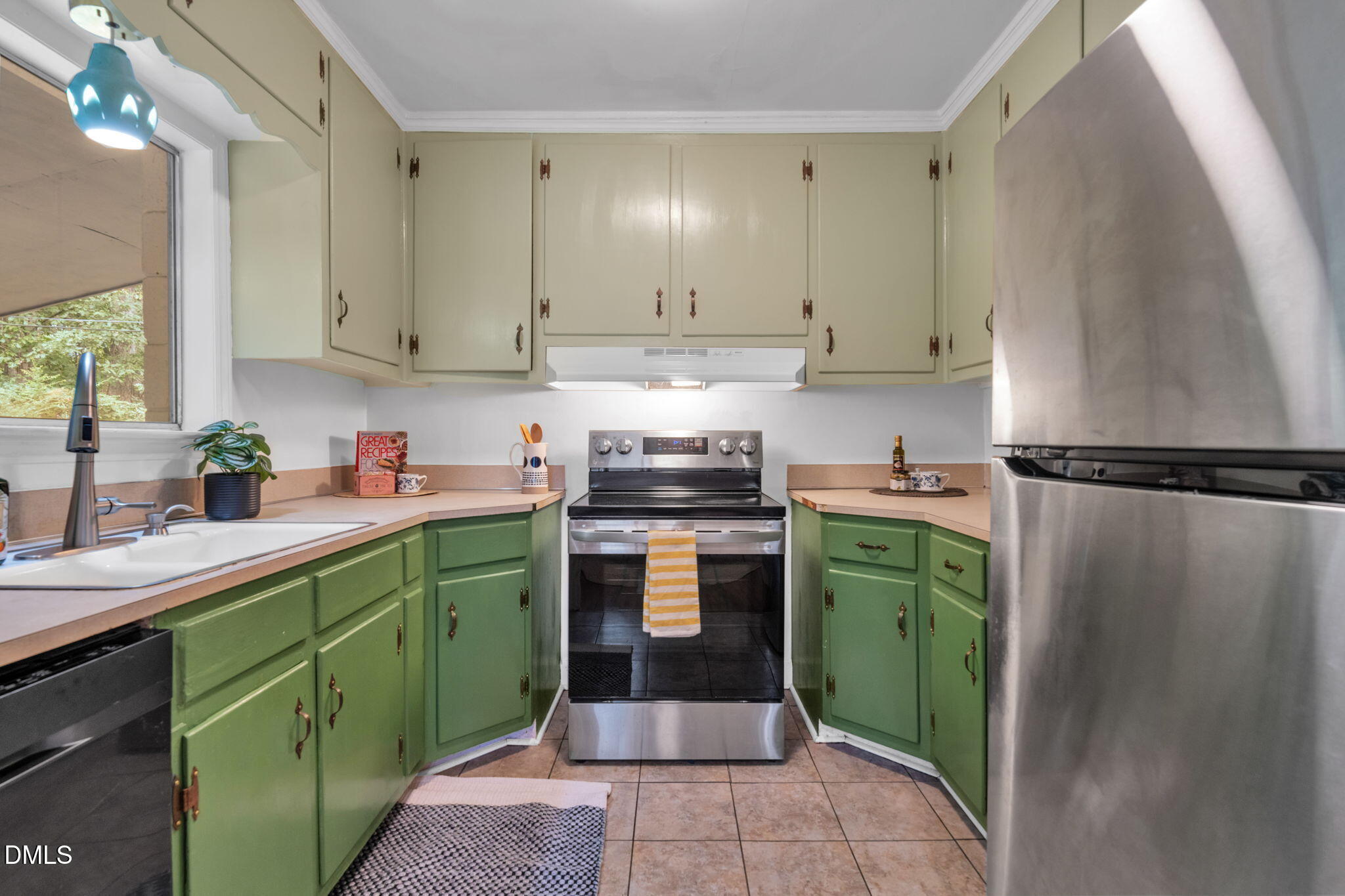 3708 Knollwood Drive