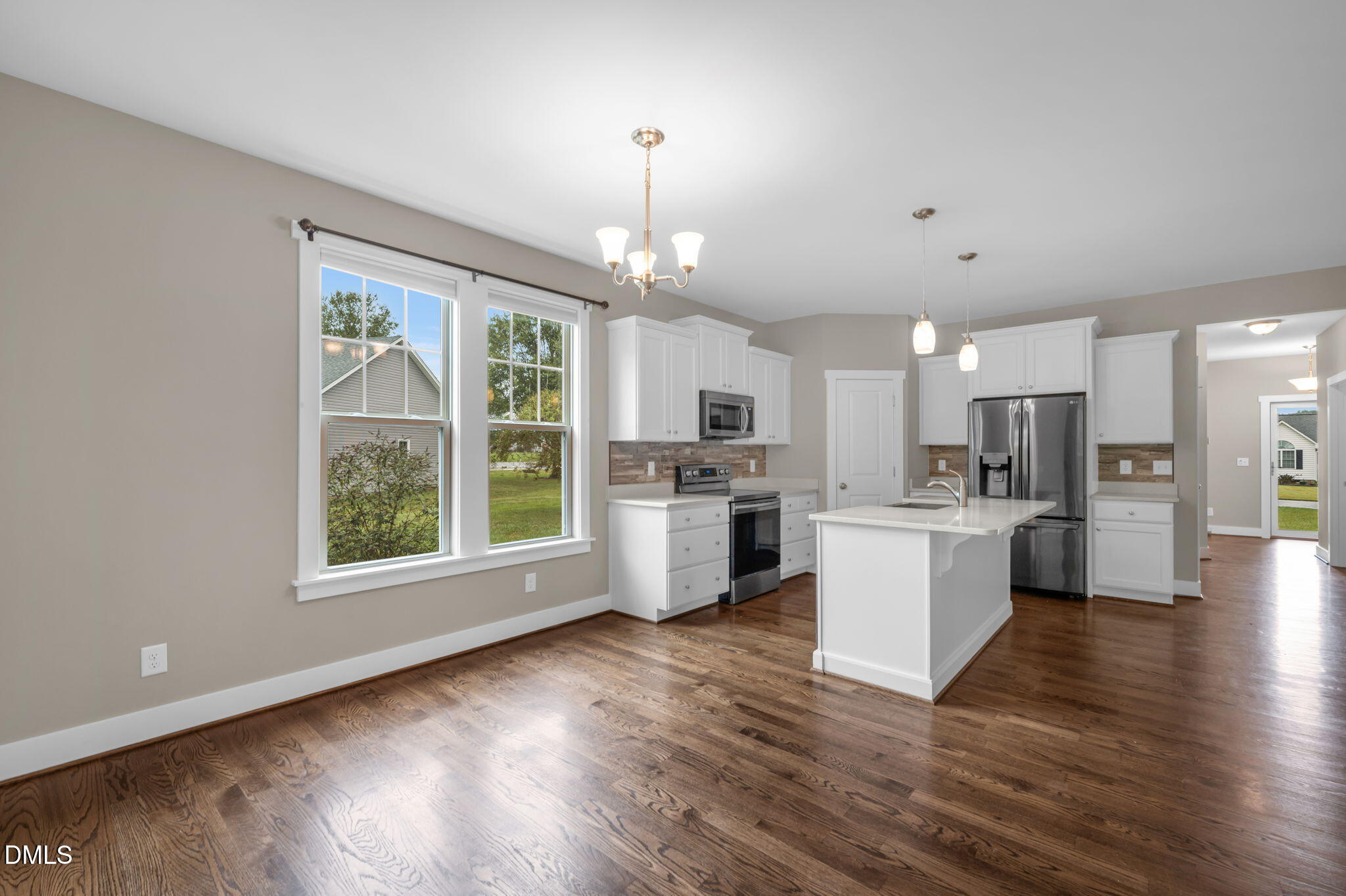 503 Sunglow Court