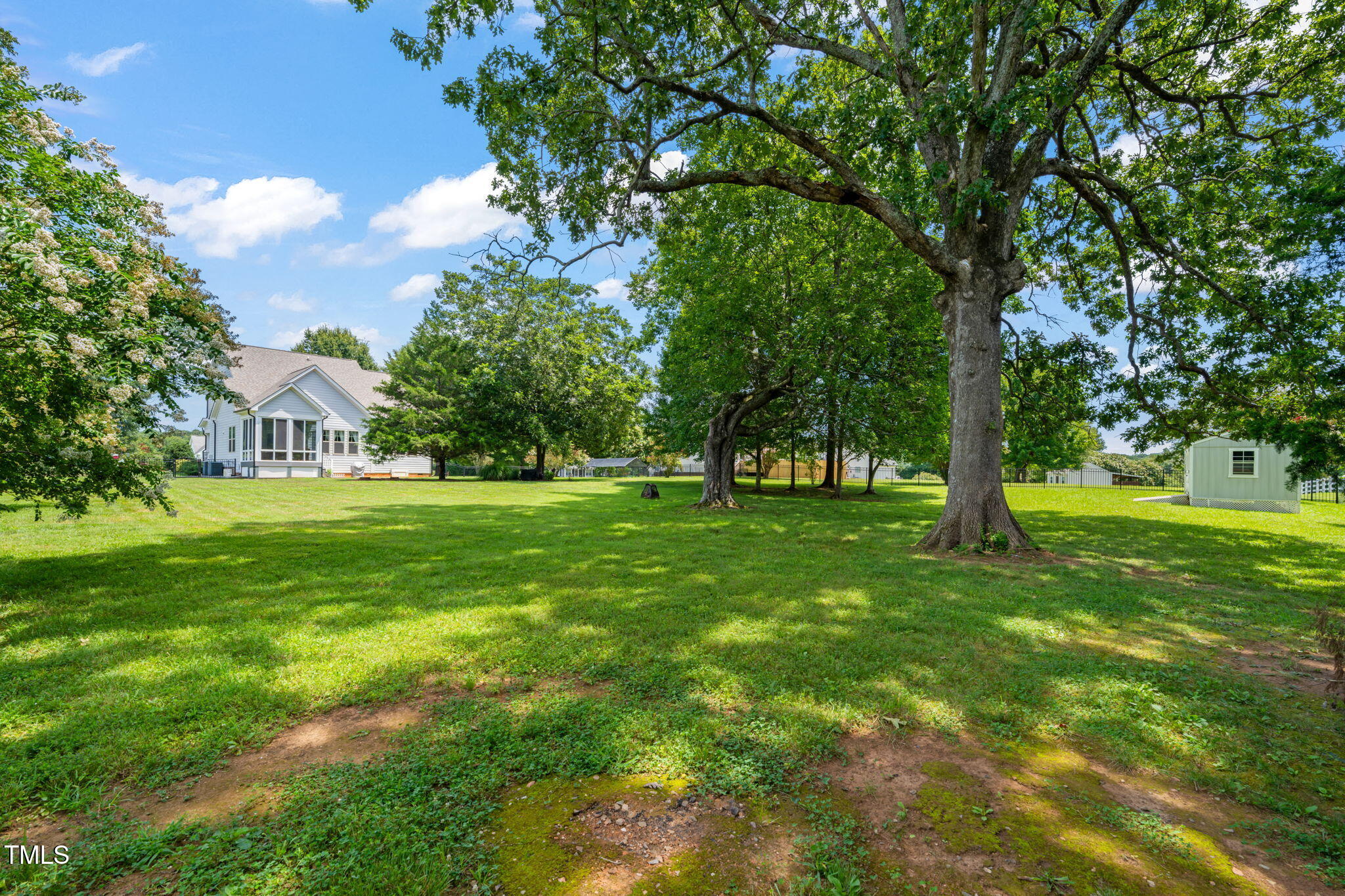 503 Sunglow Court