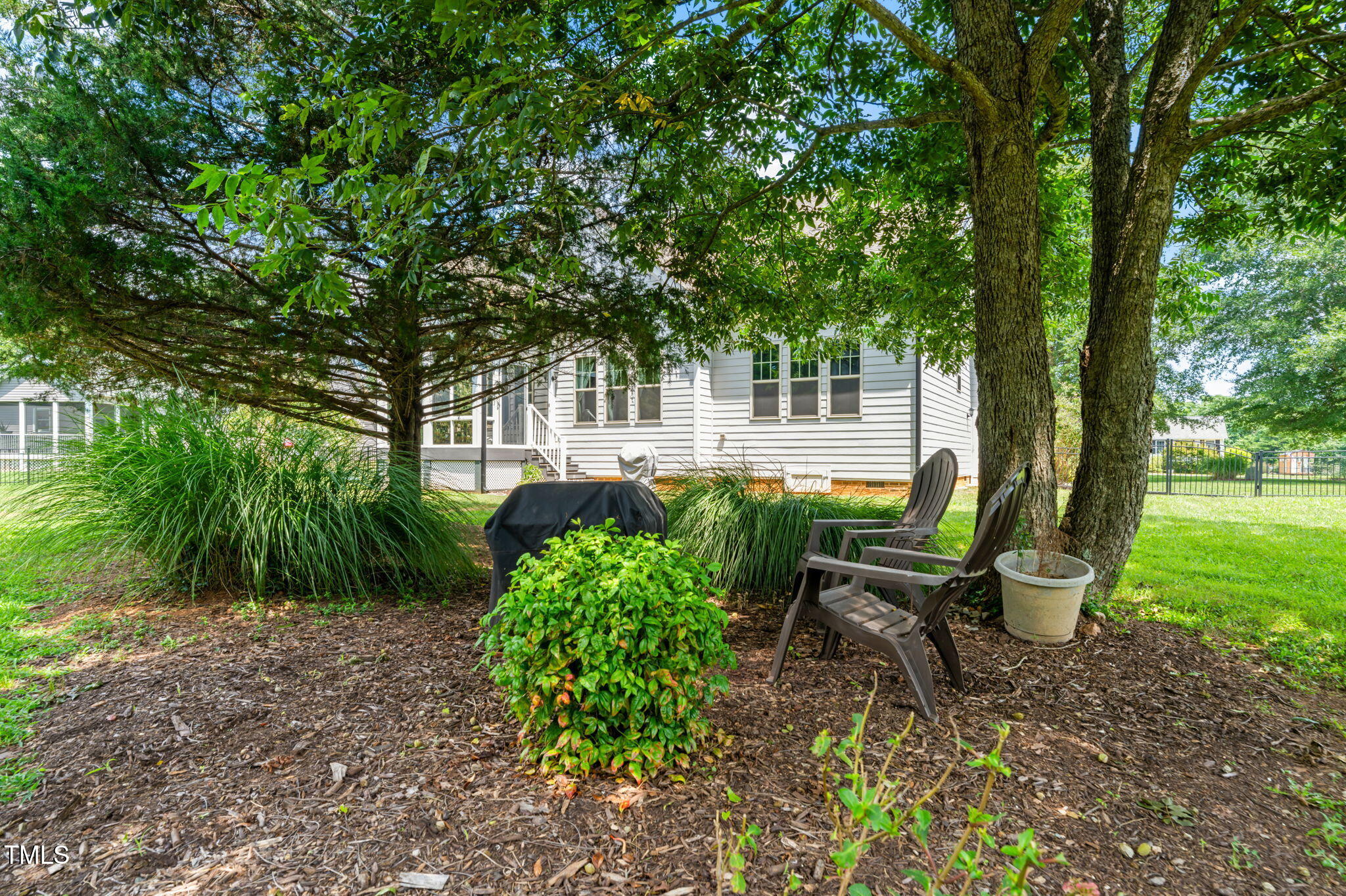 503 Sunglow Court