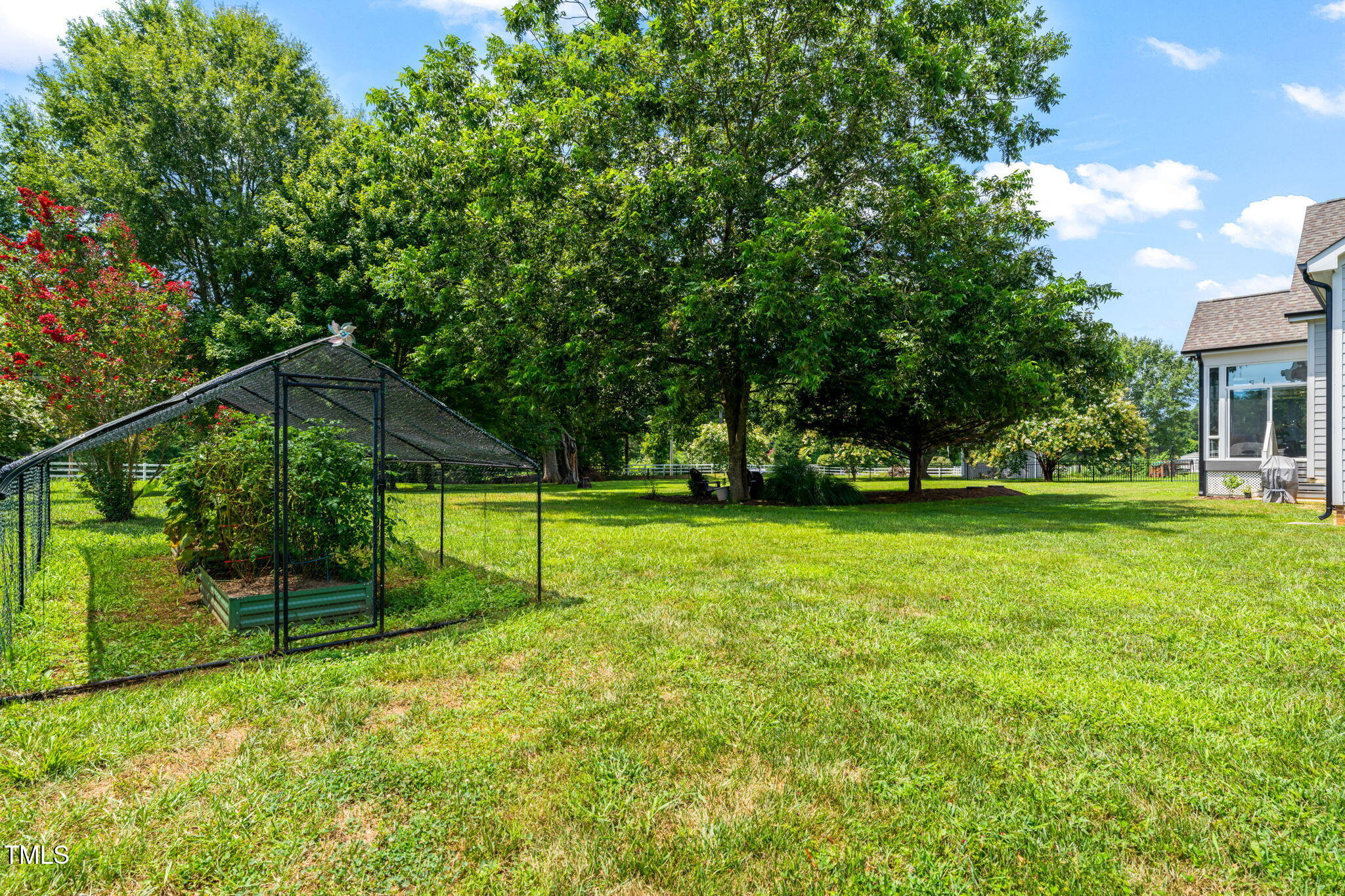 503 Sunglow Court